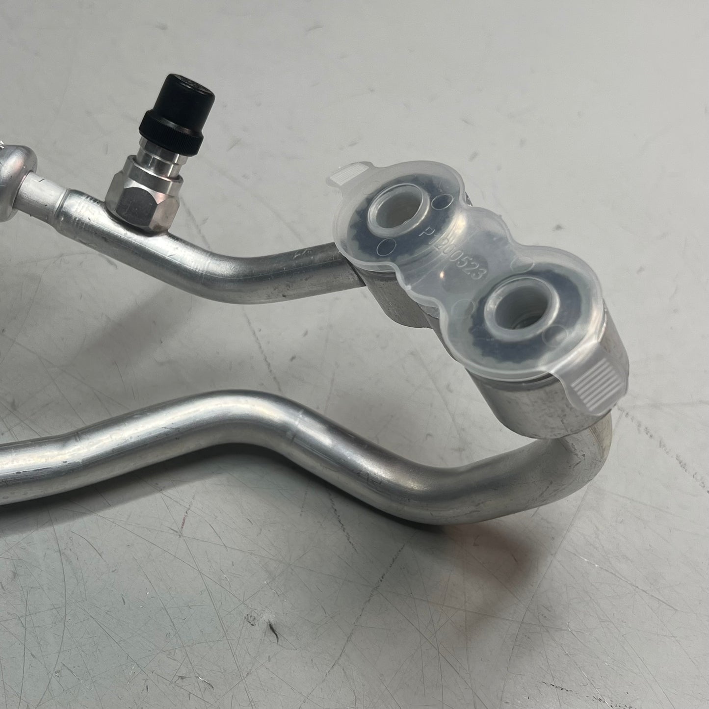 FOUR SEASONS A/C Refrigerant Hose For GMC & Chevrolet Vehicle Models 56404