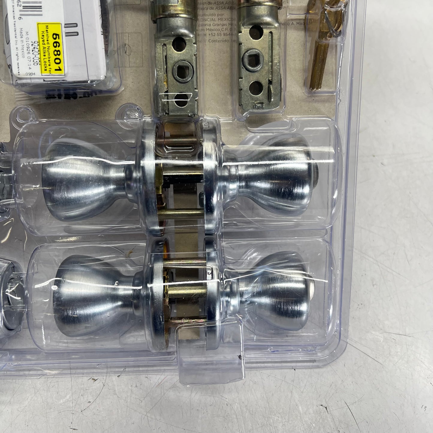 KWIKSET Tylo 400 Knobs & 660 Single Cylinder Deadbolts Satin Chrome 92420-036