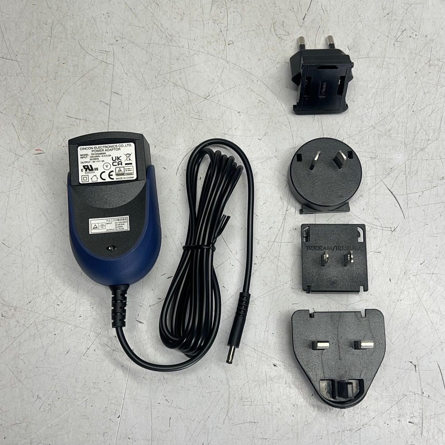CINCON  Electronic Power Adaptor  5 Attachments 100-240V Input  Black TR15RAM050