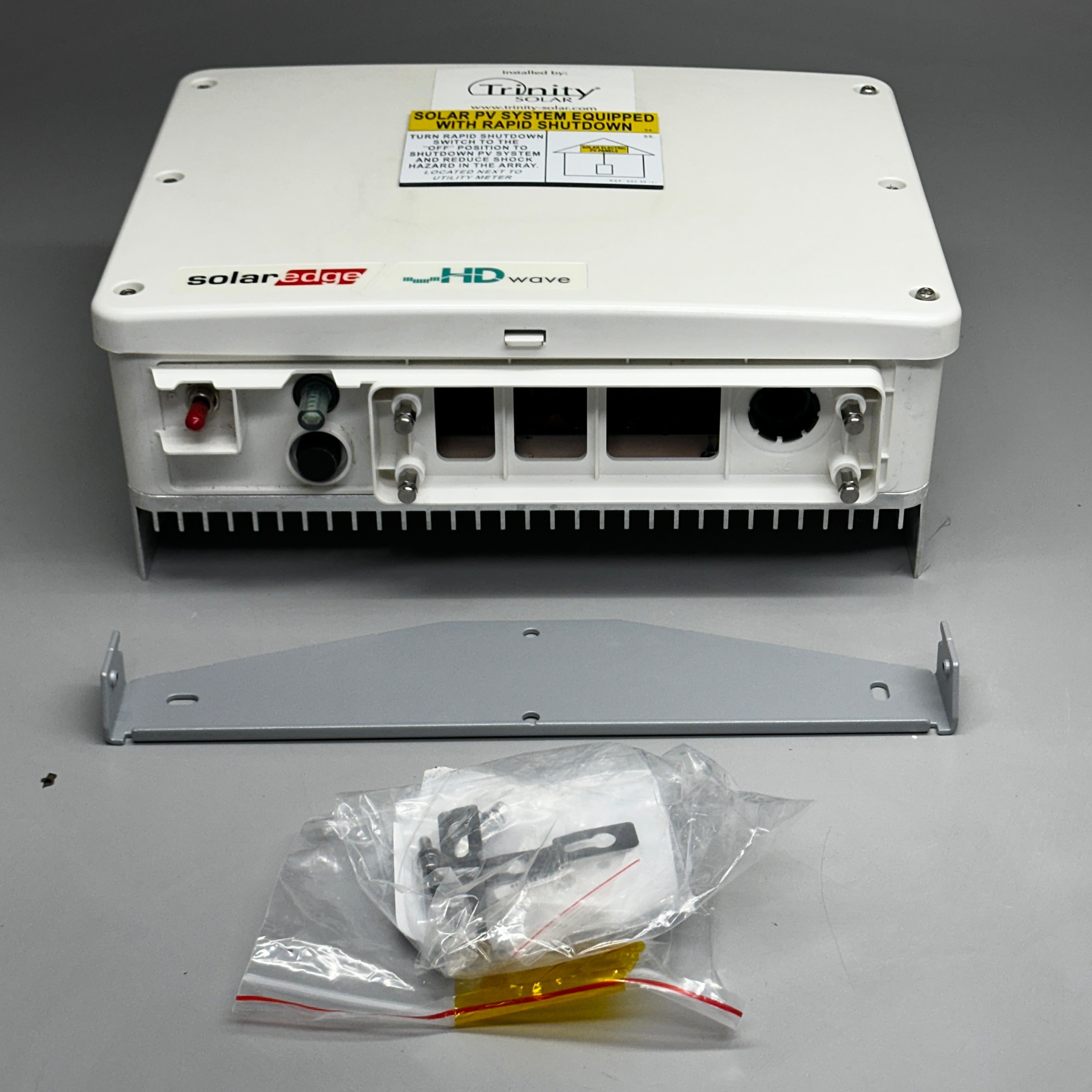 SolarEdge SE3000H-US Grid Support Utility Interactive Inverter 3000W U ...