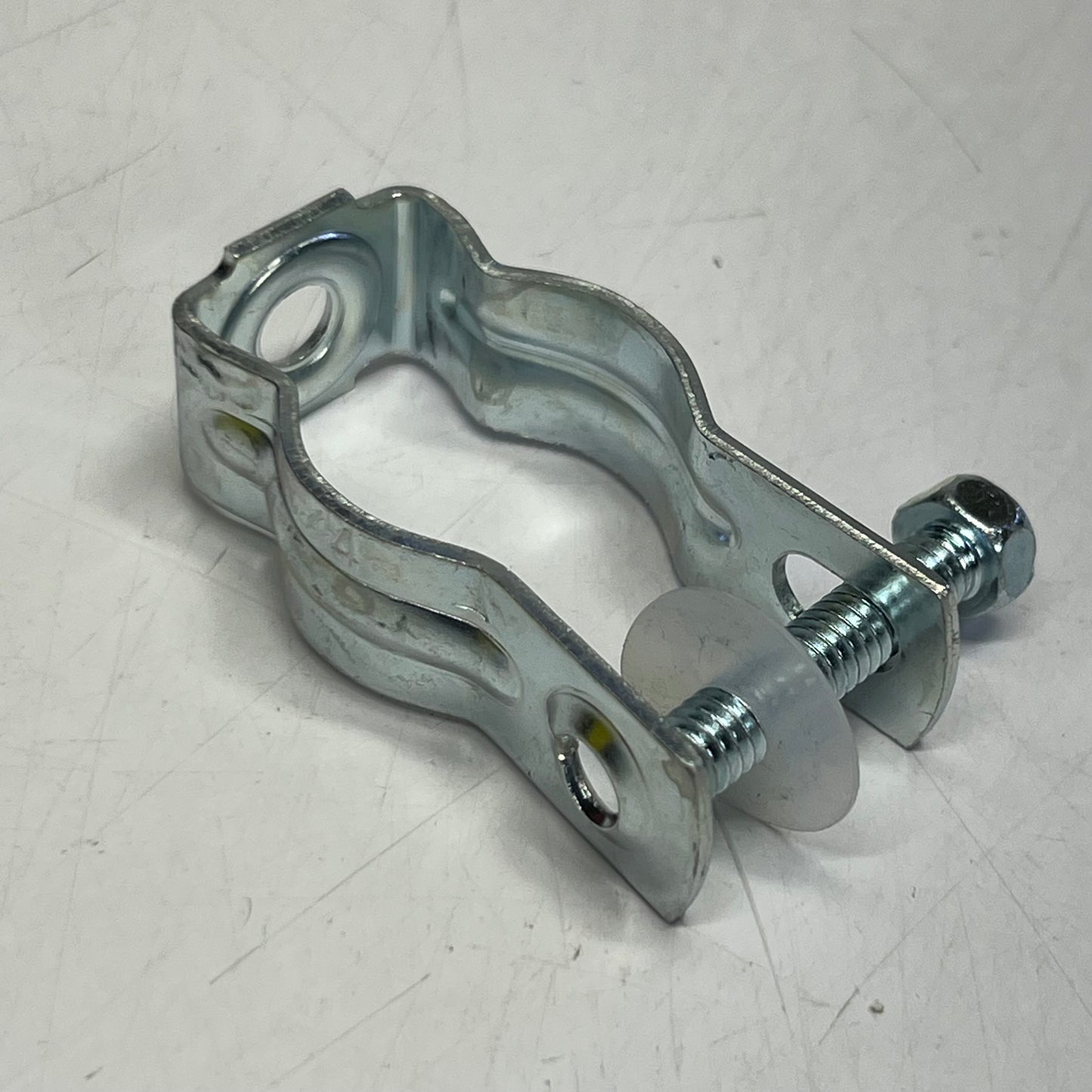 NVENT CADDY (100 Clamps) Conduit/Pipe Clamps Sz 3/4" Emt, 3/4" Pipe, 1/4 Hole CD1B