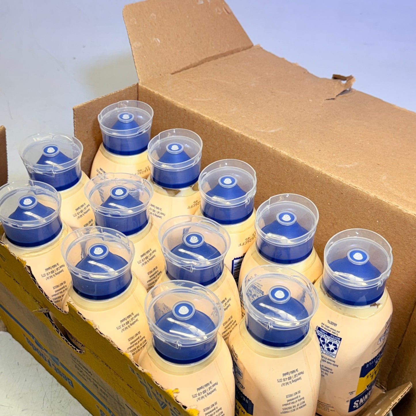 HELLMANN'S (12 PACK) Real Mayonnaise Squeeze Bottle 20 fl oz Mayo BB 08/26