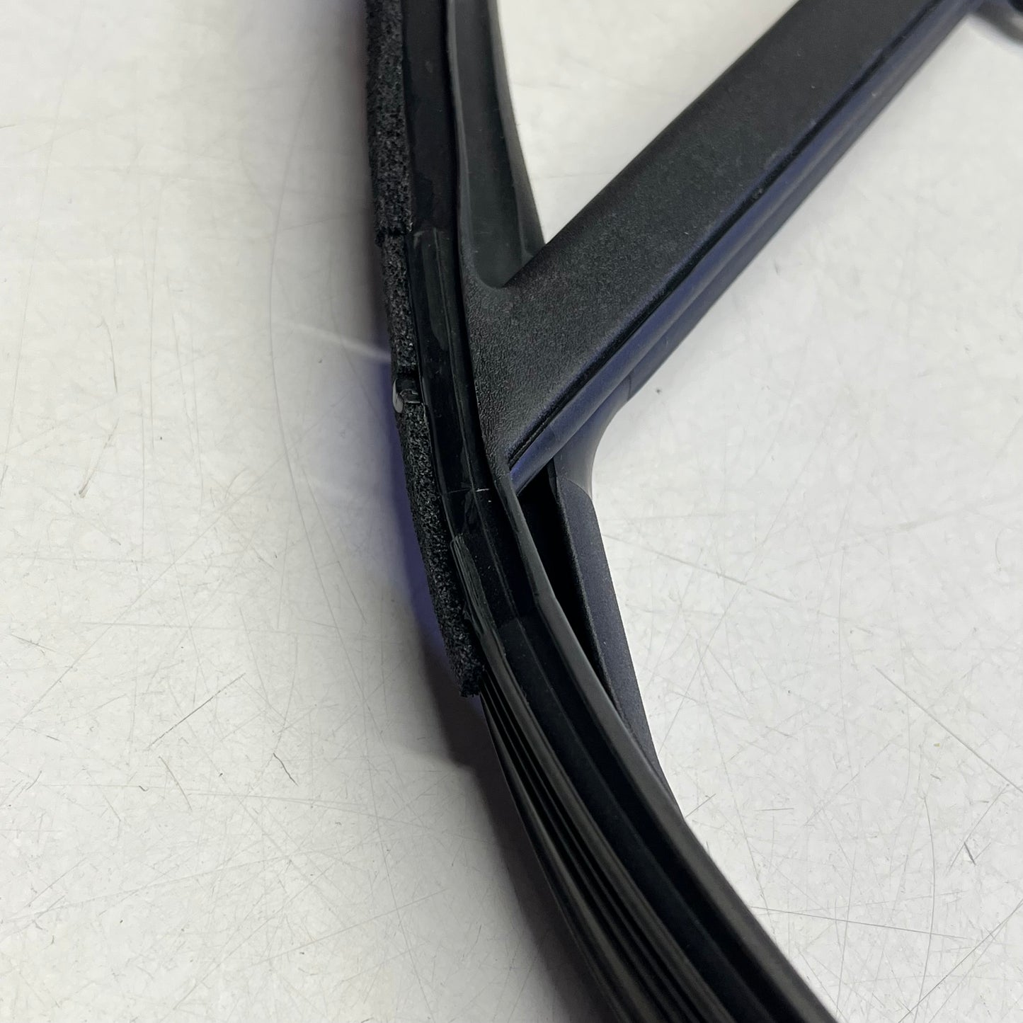 KIA Genuine Oem Run Front Driver Wdo 2021-2024 Kia K5 Black 2531L3000