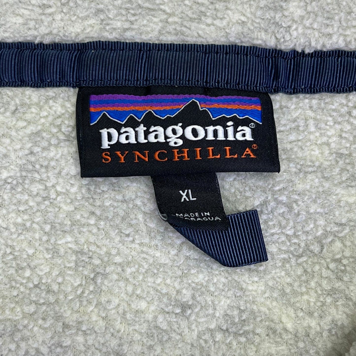 PATAGONIA Lightweight Synchilla Snap-T Pull Over Men's XL Off White/Navy (Used)