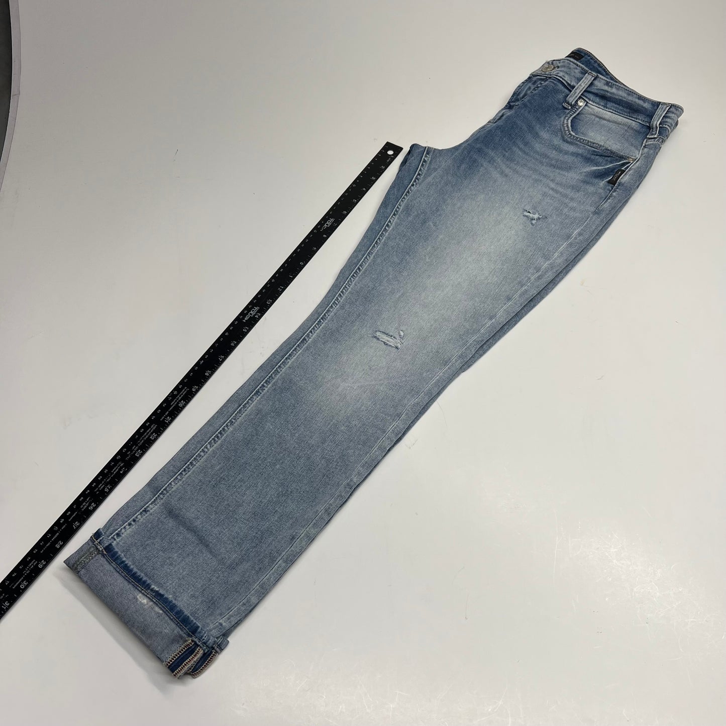 SILVER JEANS CO Elyse Curvy Fit Mid Rise Straight Leg Women's Sz 32/29 Indigo
