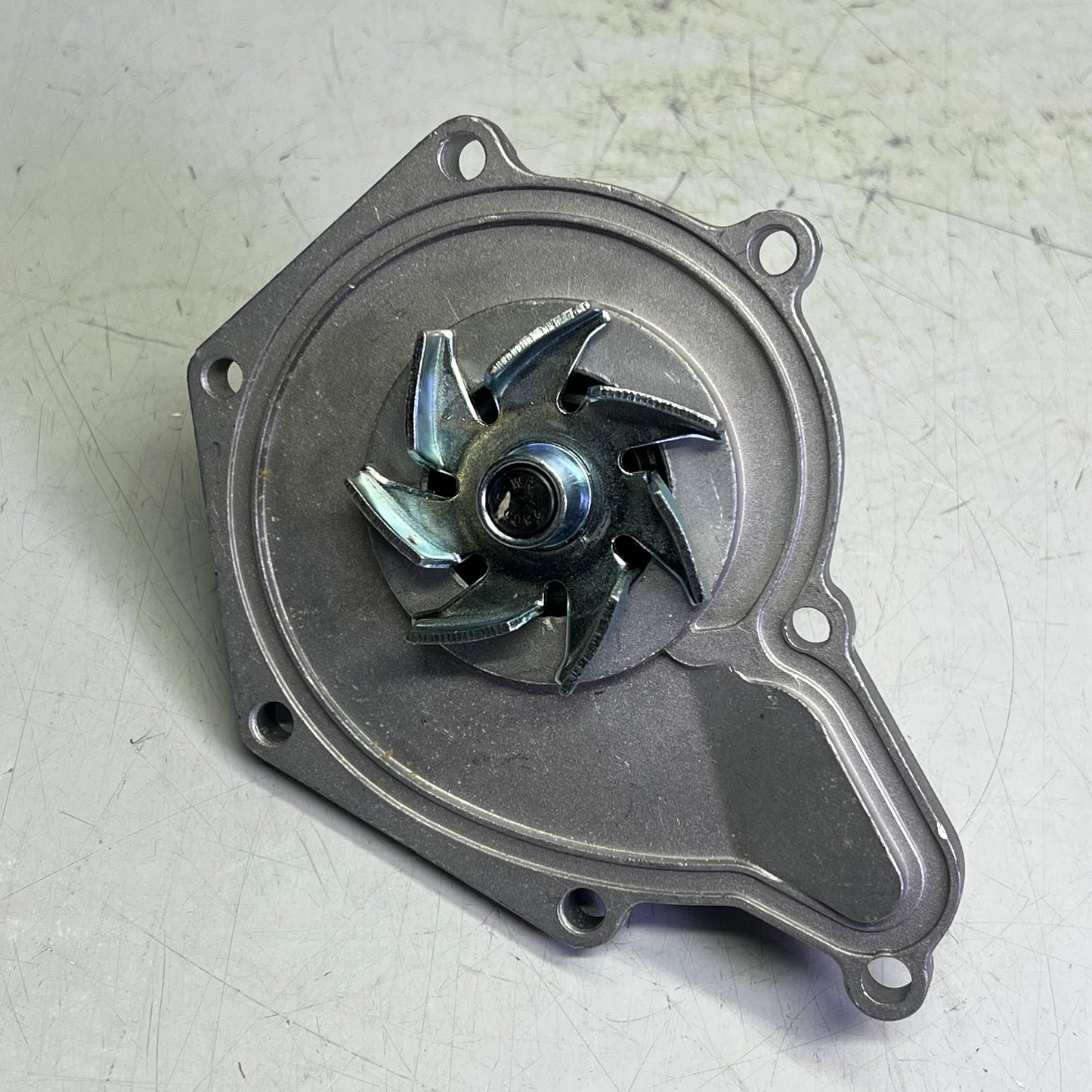 GATES OE Replacement Water Pump For Audi & Volkswagen Vehicle Models 41194