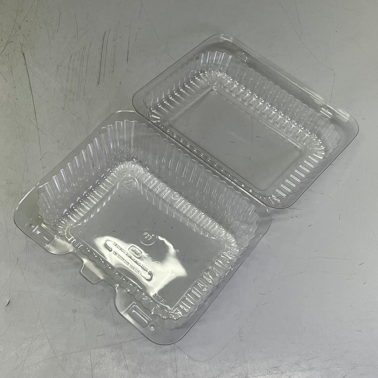 INLINE (300 PACK) Hinged Containers For Food Storing 53.8 oz  Clear SLP27