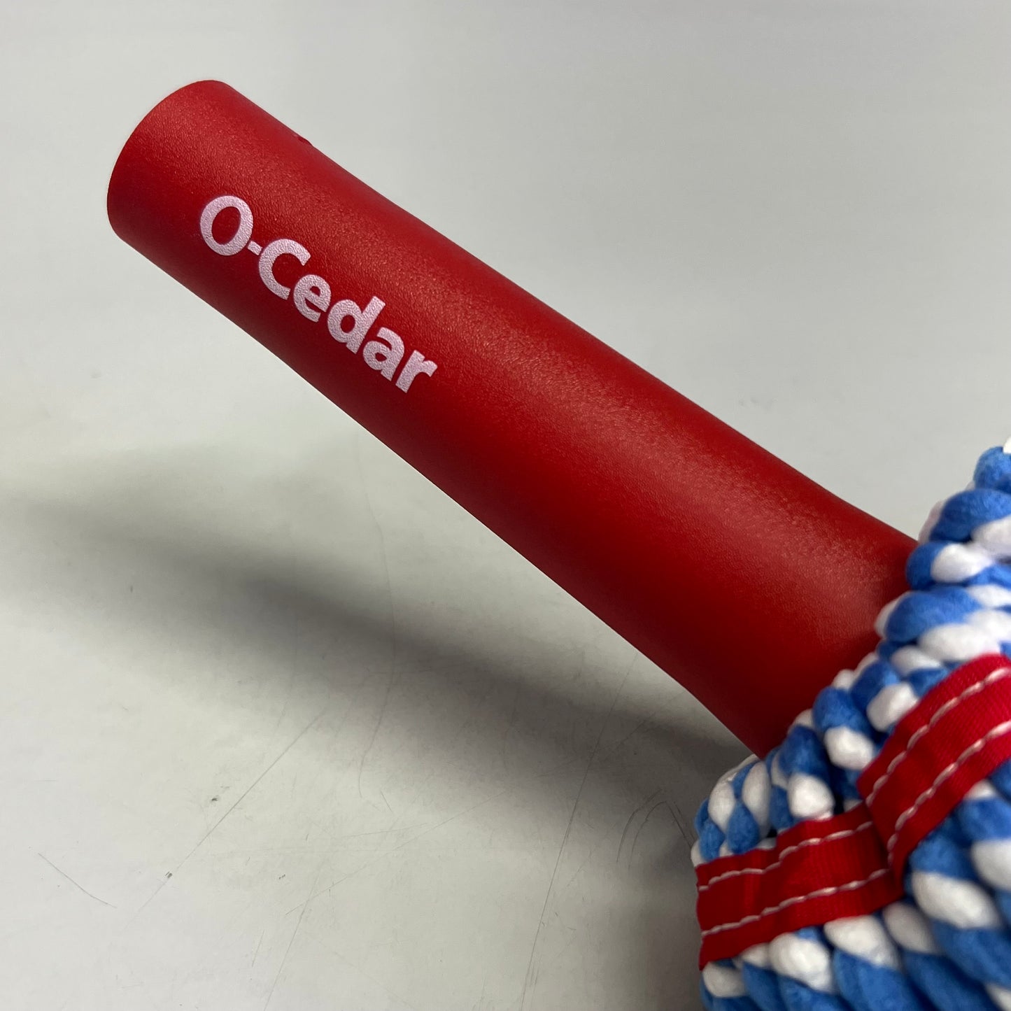 O-CEDAR MICROTWIST MAX Microfiber Twist Mop With Extra Refill, Blue & Red TSU172829