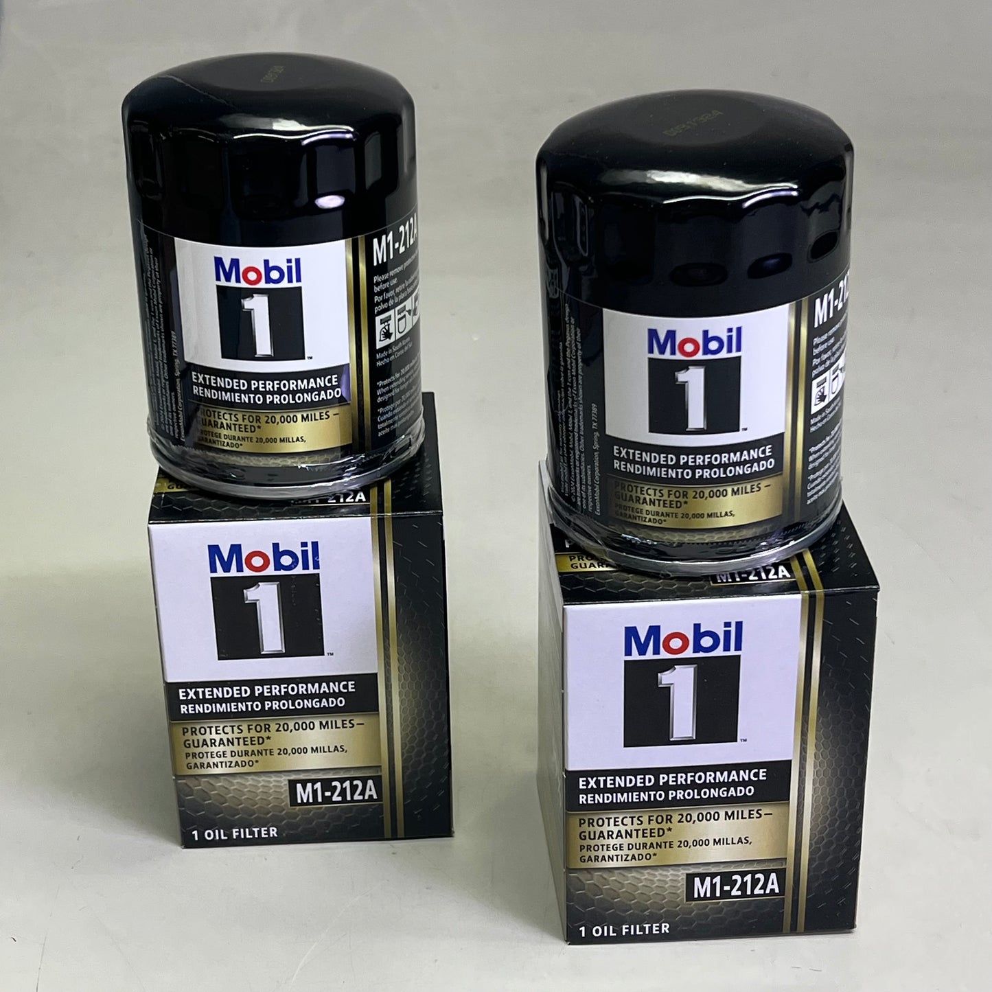MOBIL 1 (2 PACK) Engine Oil Filter Protects For 20,000 Miles Black M1-212A