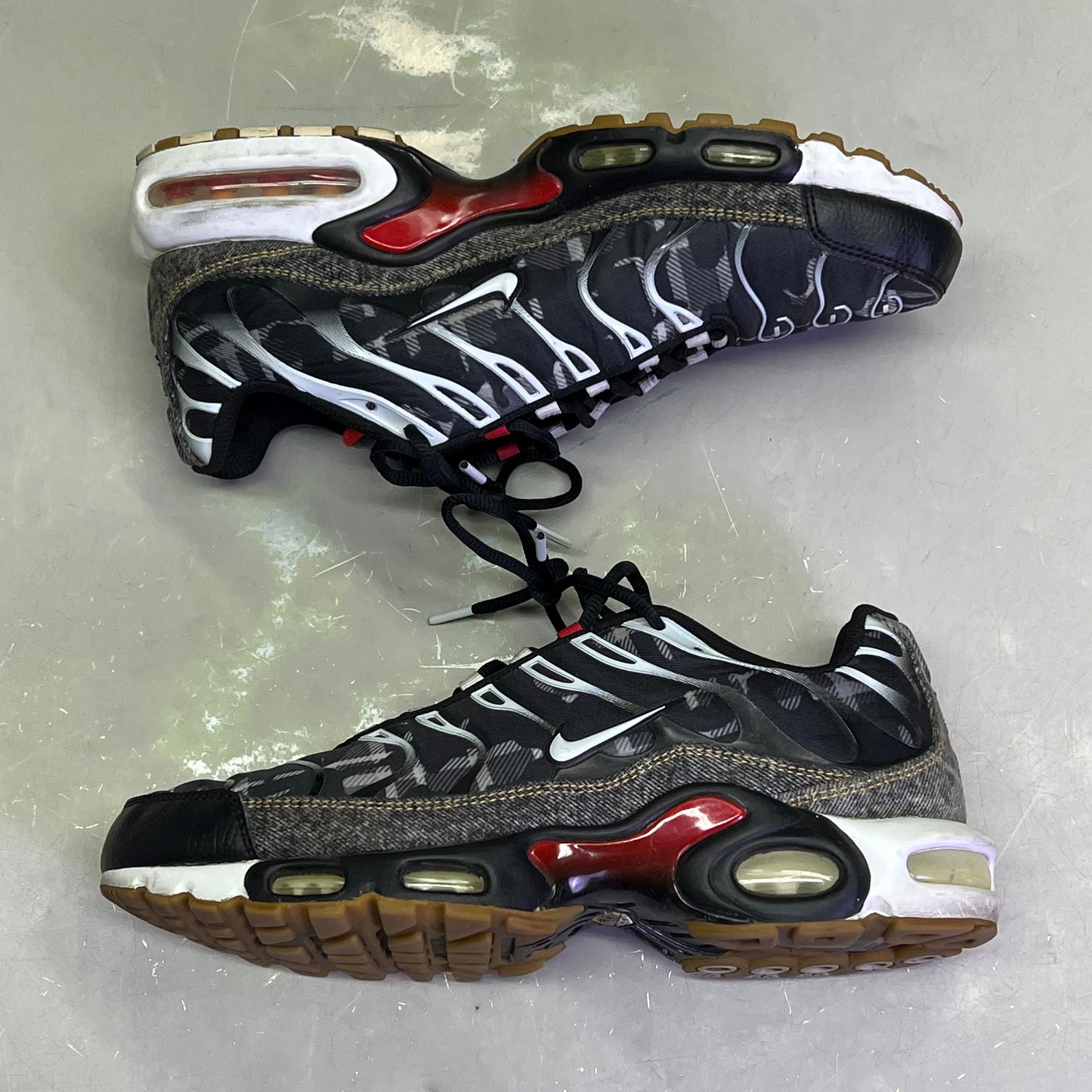 NIKE Air Max Plus SE Remix Pack Sneaker Men's Sz 11 (Pre-Owned)