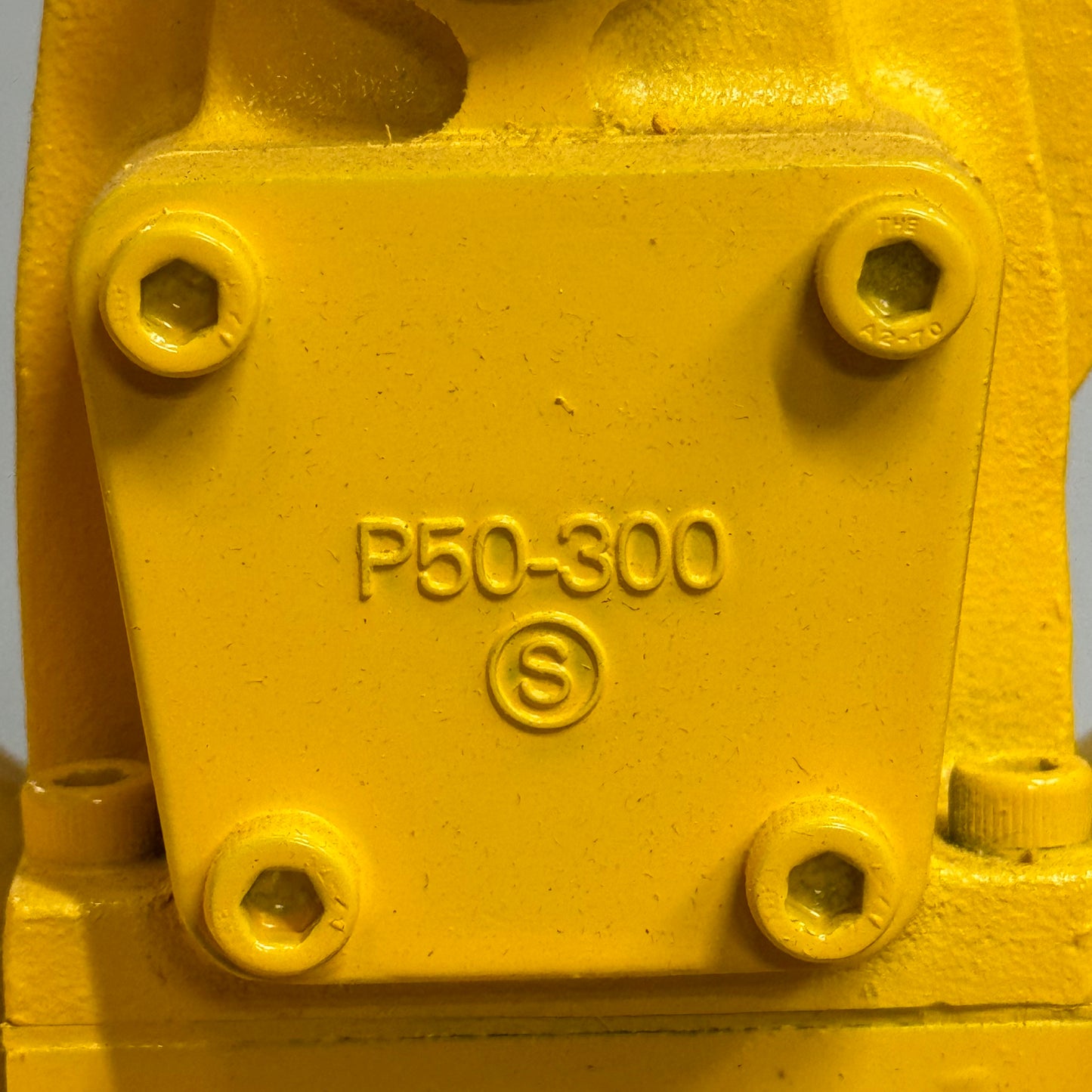 VERSAMATIC AODD Pump E4CA1R110-ATEX 7"x14"x11" Yellow