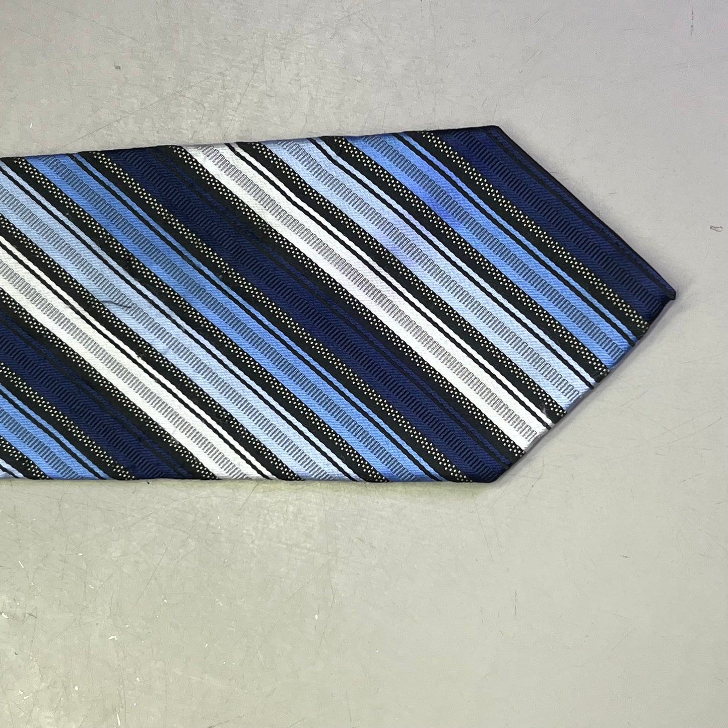 ALEXANDER JULIAN COLOURS Slanted Design Tie 60" Black/Navy Blue (Pre-Owned)