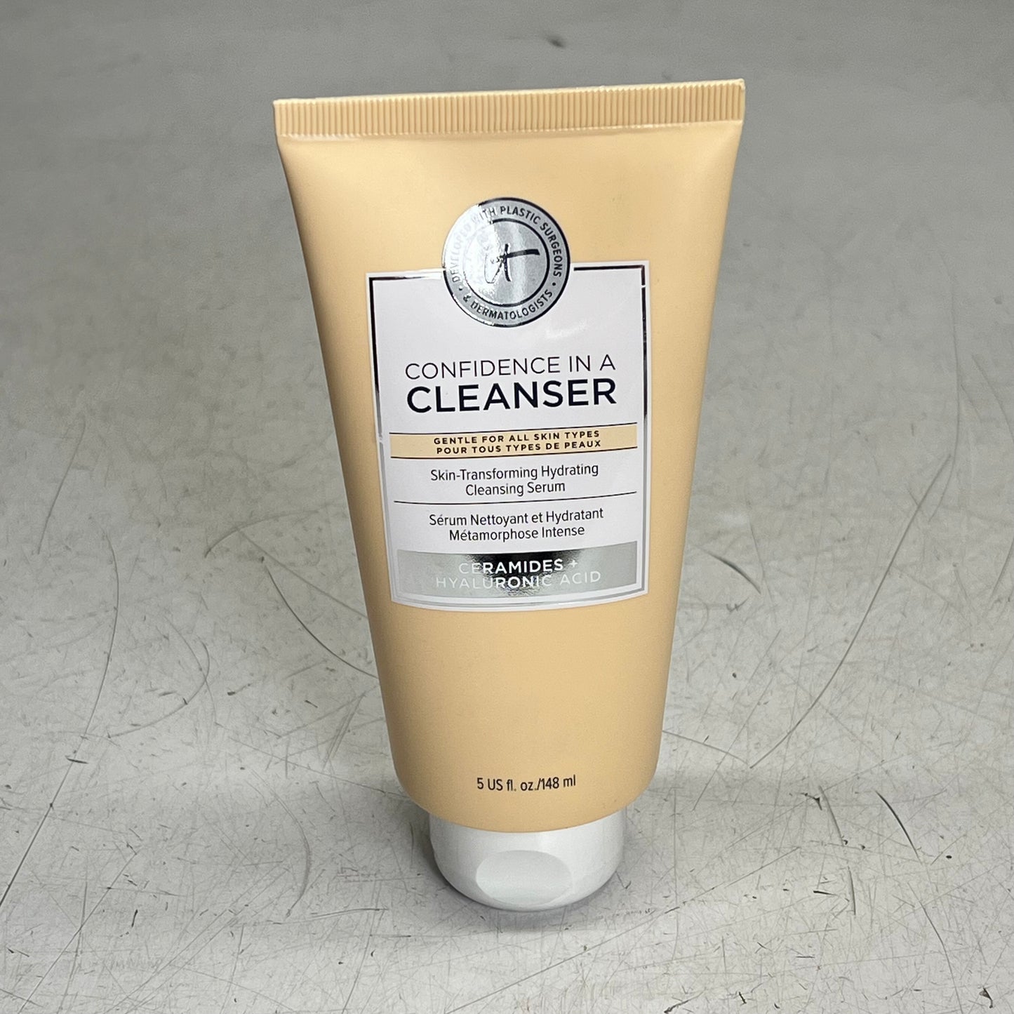 IT COSMETICS Confidence in a Cleanser Ceramides + Hyaluronic Acid 5 us fl oz