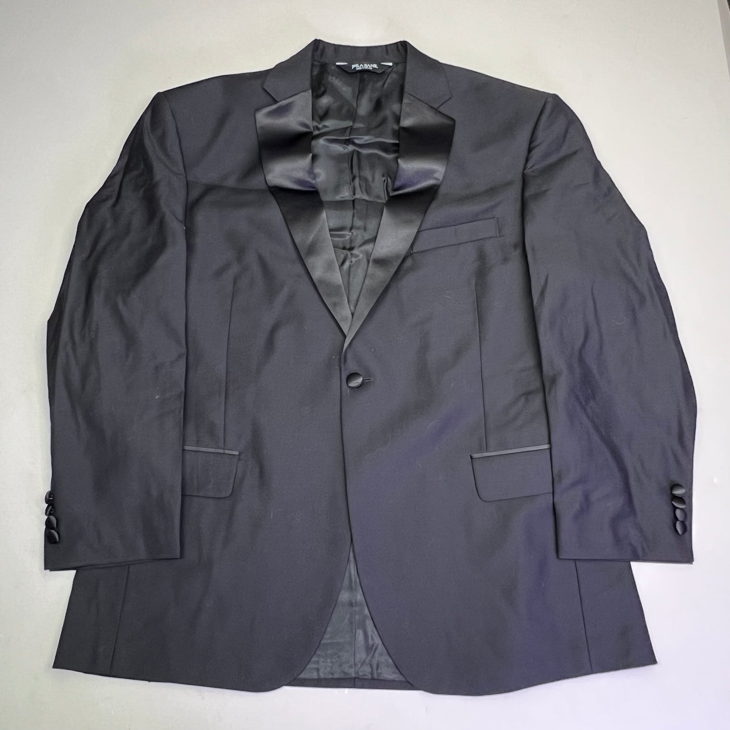 JOS A BANK Tailored Fit Button Up Suit Set  17 1/2-84 Black & White