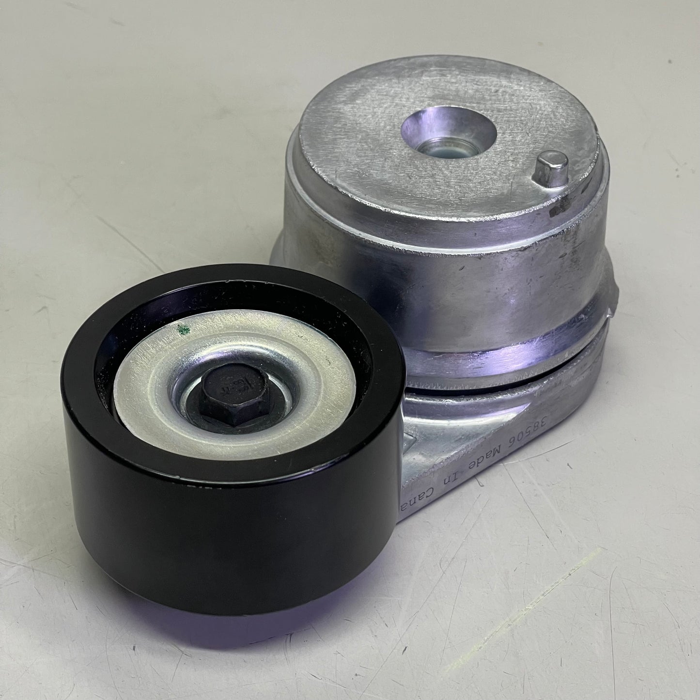 GATES FleetRunner Heavy-Duty Drive Belt Tensioner Steel & Black 38506