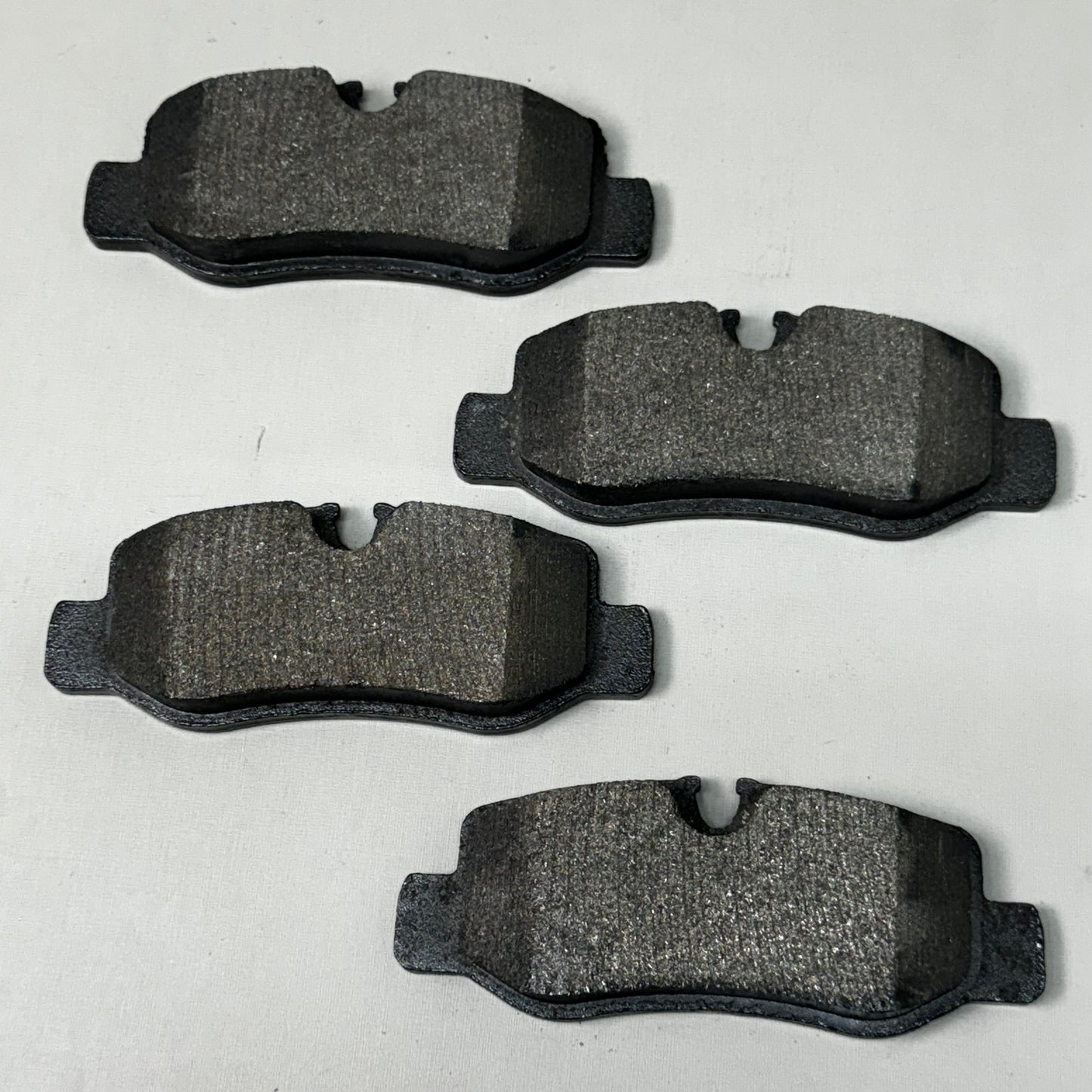 WAGNER SD SevereDuty Disc Brake Pad Set 4 1/2" x 1 1/2" Black SX1893