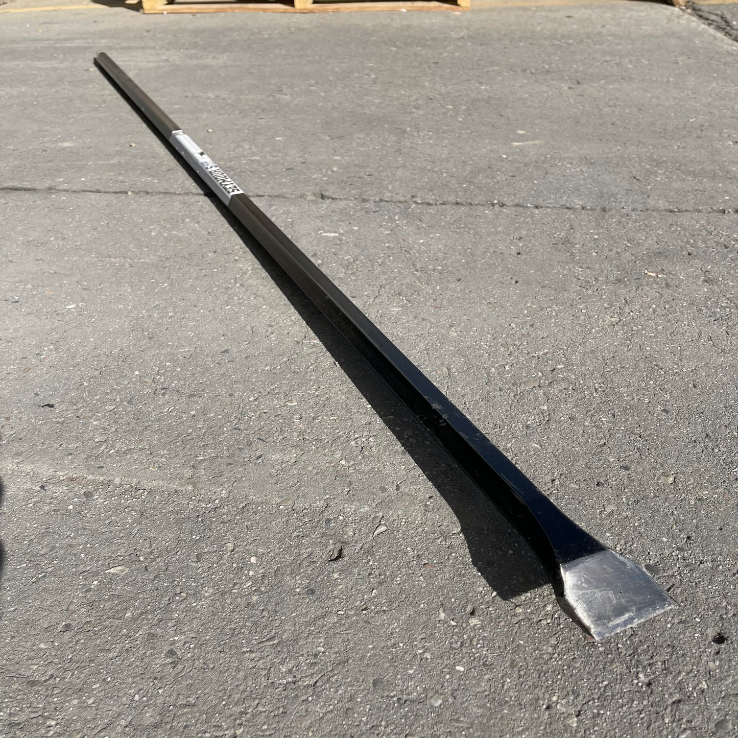 SEYMOUR S400 Jobsite San Angelo Bar 71”x2” Black 85367