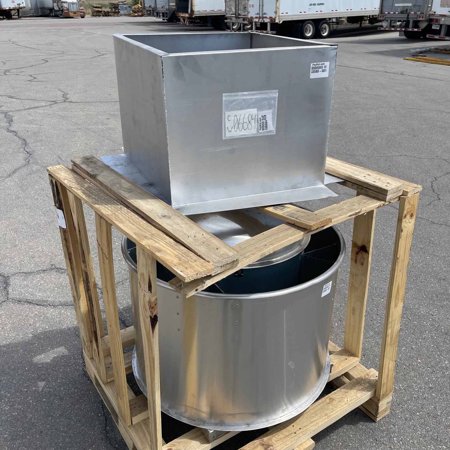Z@ NAKS Centrifugal Upblast Exhaust Fan, 28B Belt Driven 20260408 (New)