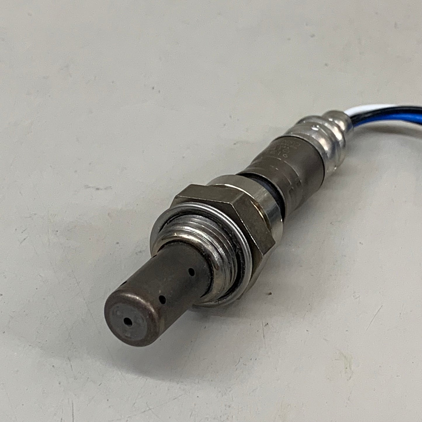 DENSO Oxygen Sensor for Jaguar super V8, Jaguar Vanden Plas, XJ8, XJR etc 234-9030