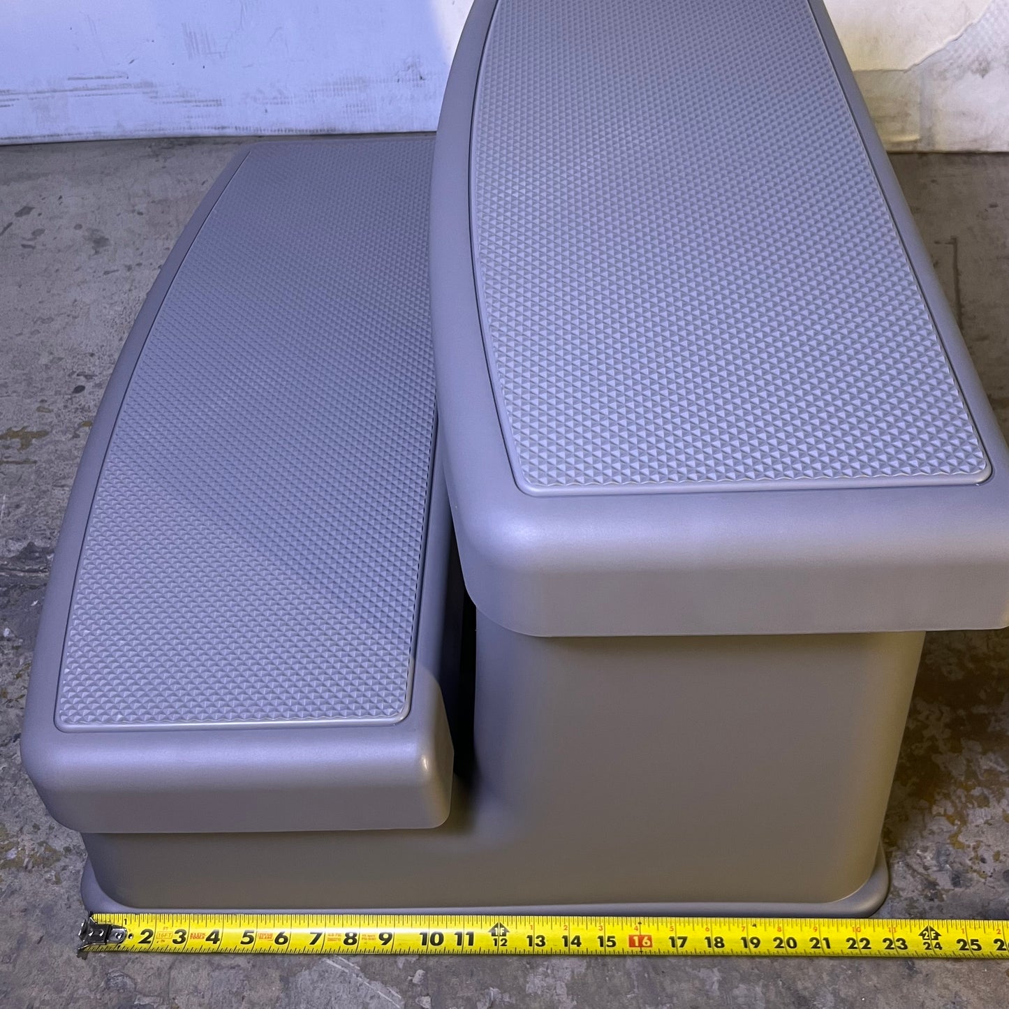 WATKINS Hot Spring Polymer Spa Step 78512