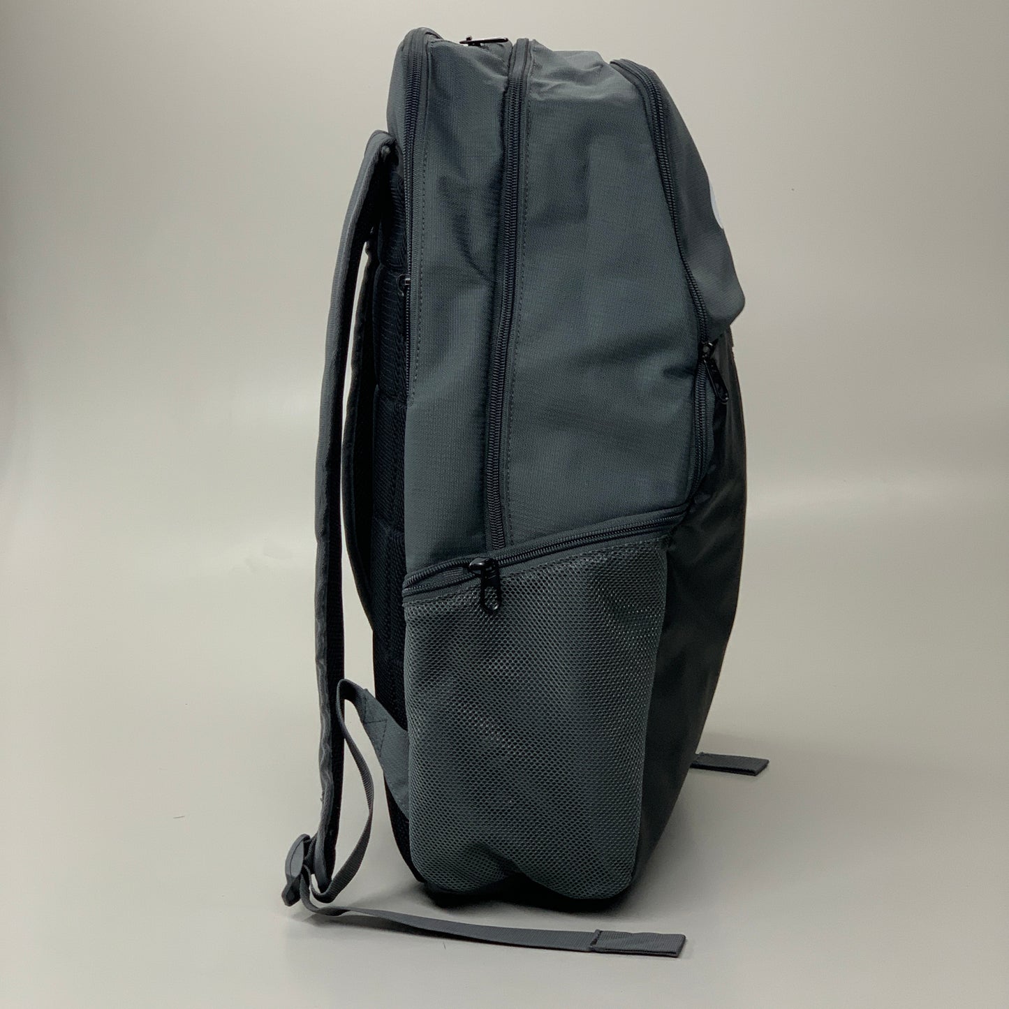 NIKE Brasila 9.5 Training Backpack 30L Grey & White DM3975-068