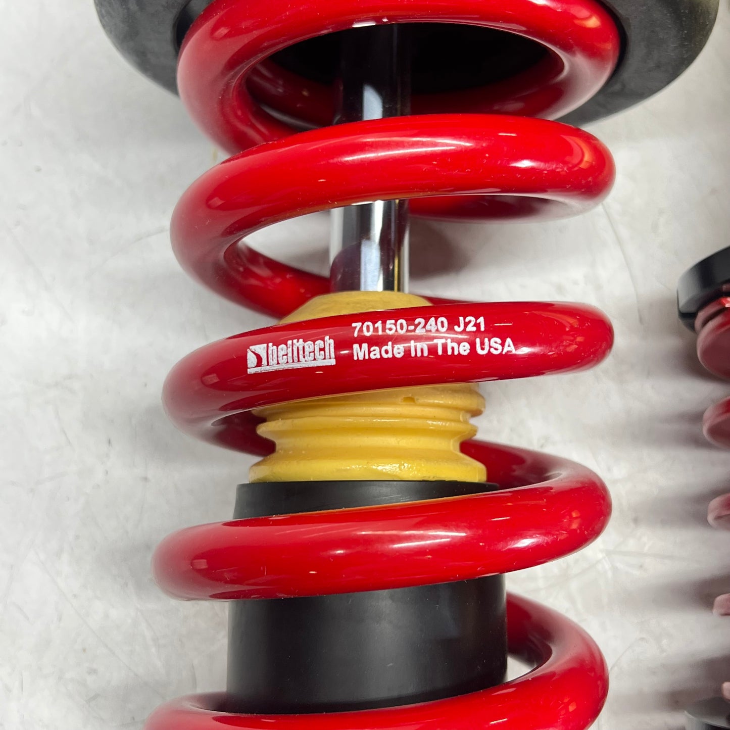 BELLTECH 2wd/4wd Adjustable 0-3" Front Crop Coilovers Red/Yellow/Black 15002