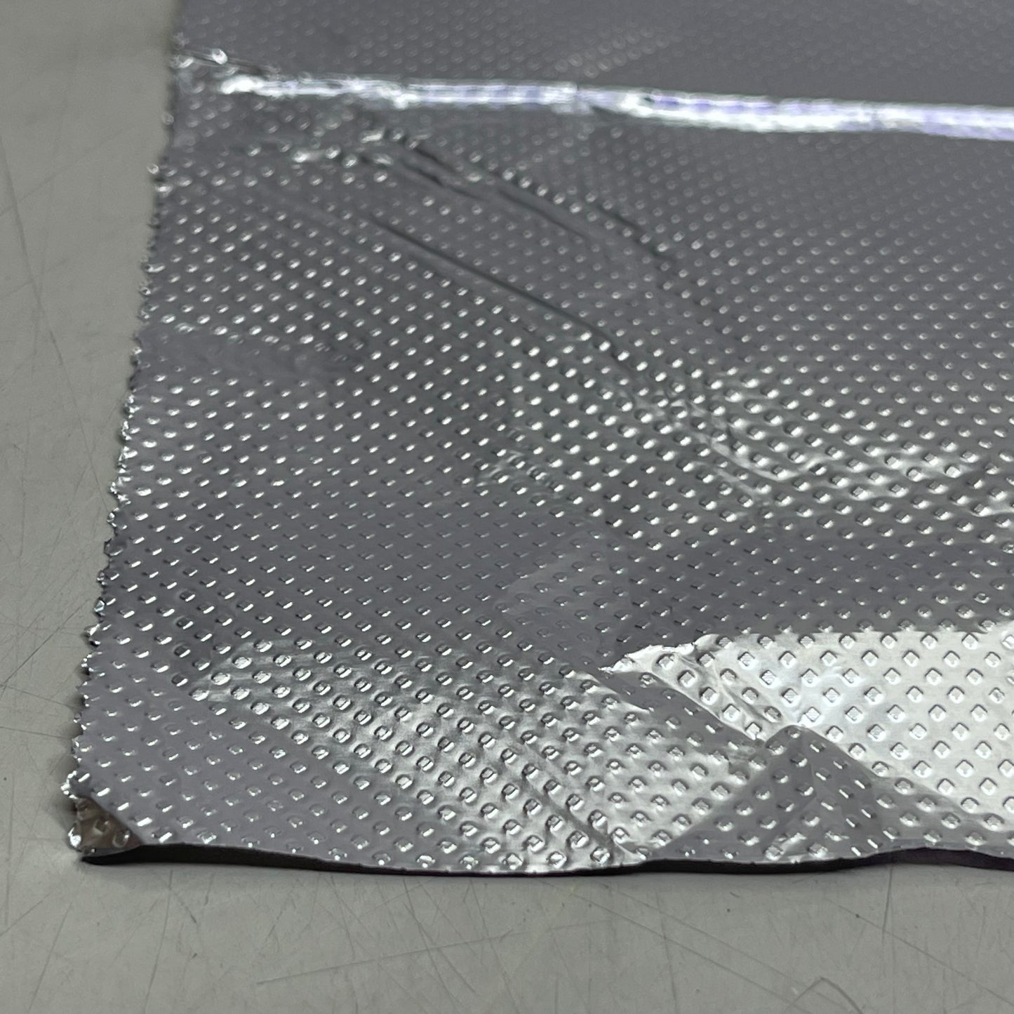 COMPANIONS ESS. (500 PACK) Inter-folded Pop Up Sheets 9” x 10.75” ALUMINUM 26980435