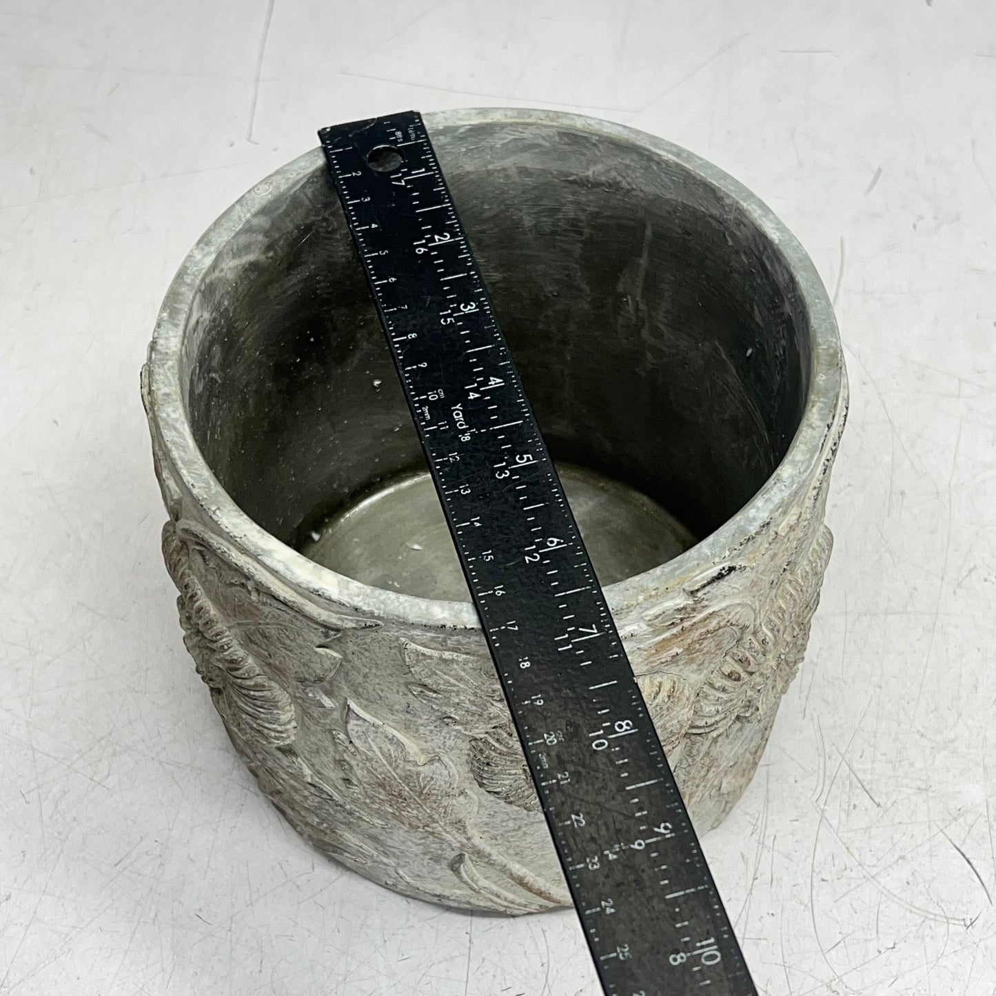 ZA@ SILVER TREE Cement Flower Pattern Plant Pot  6.5" Dia 6" Deep Grey A18601