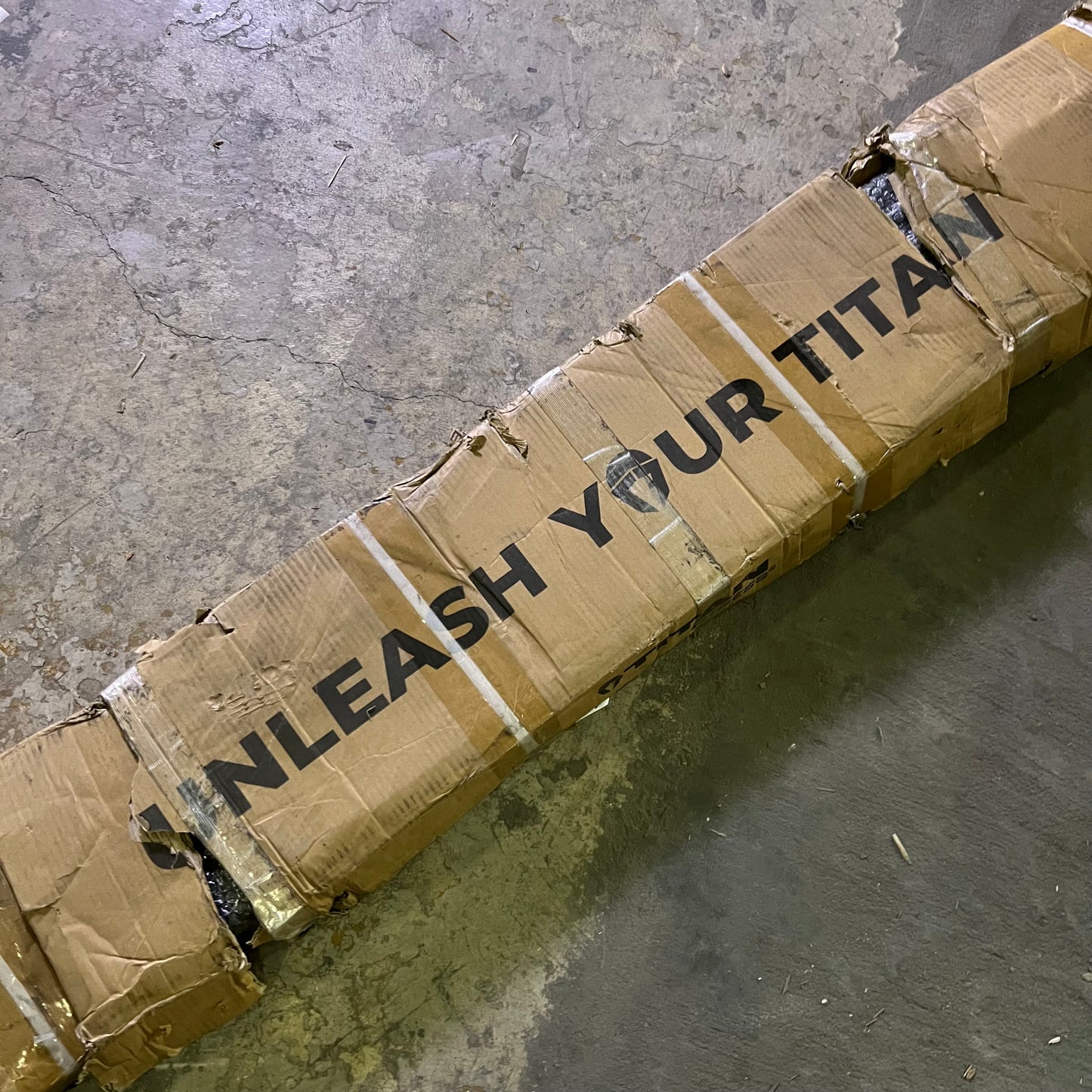 ZA@ TITAN Olympic Lifting Platform 99"L X 74.5"W X 5"H, Black 400356 (AS-IS, Missing Connectors)