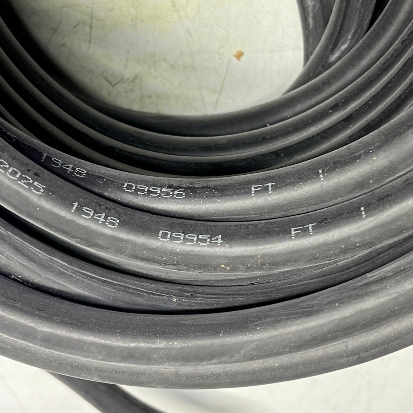 CAROL Durable 2/0 Welding Cable 1 Conductor 1 x 100' 600V Black 00.00JO.17546