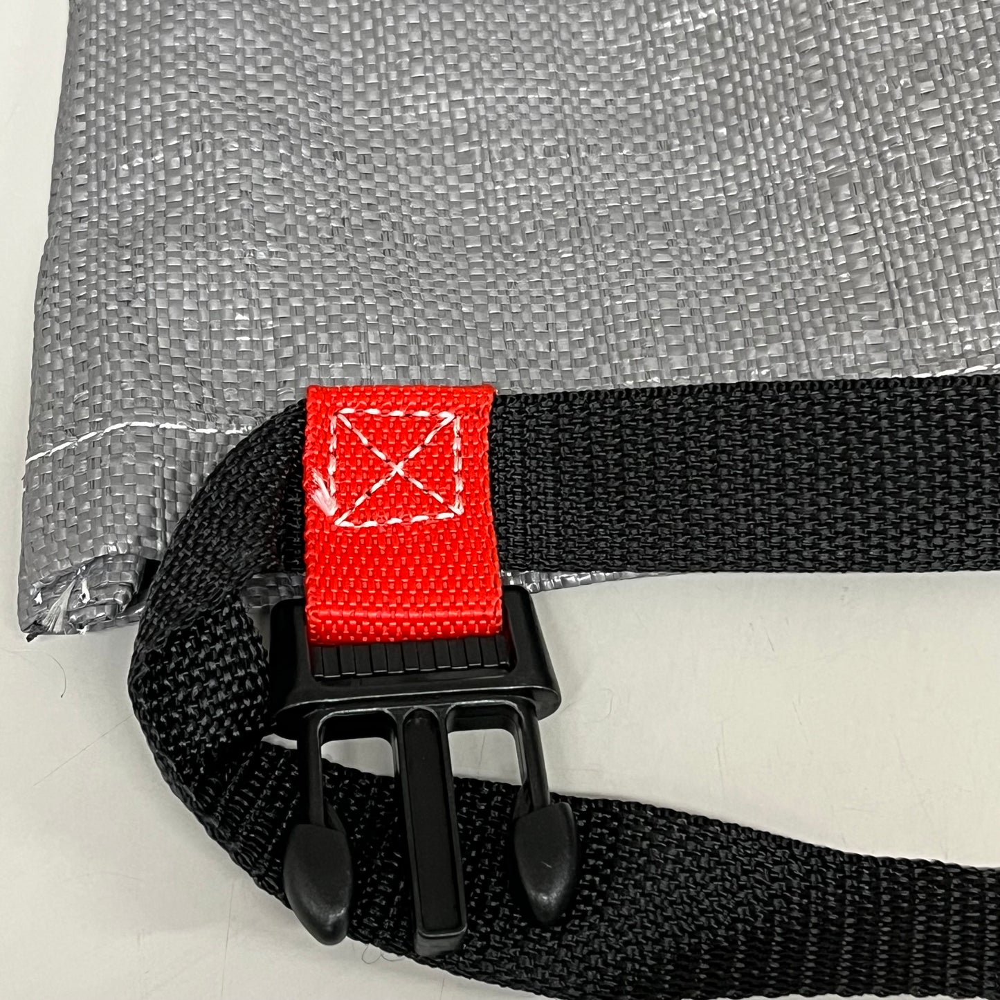 ZA@ UNKNOWN VENDOR (6 Pack) Grey and Red Storage Bag