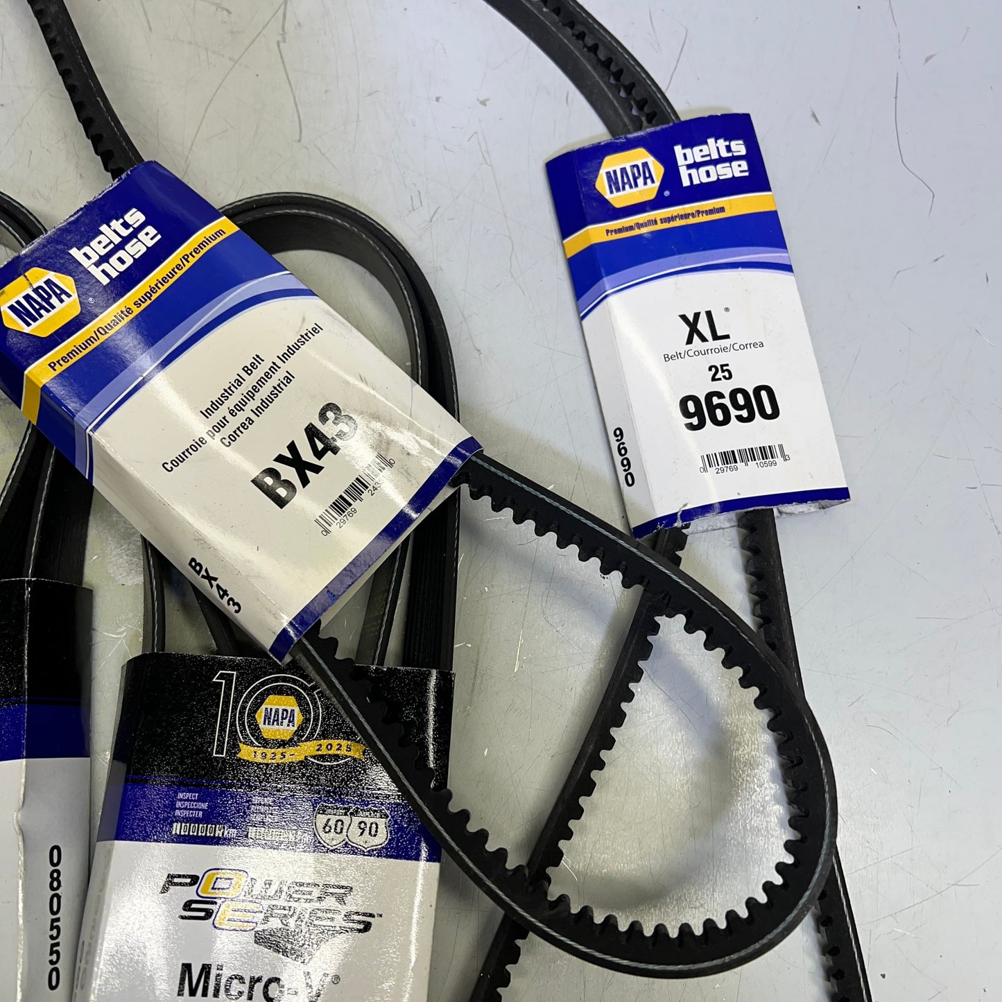 ZA@ NAPA (7.4 POUNDS) Assorted Box of Serpentine / V-Belt Parts Black