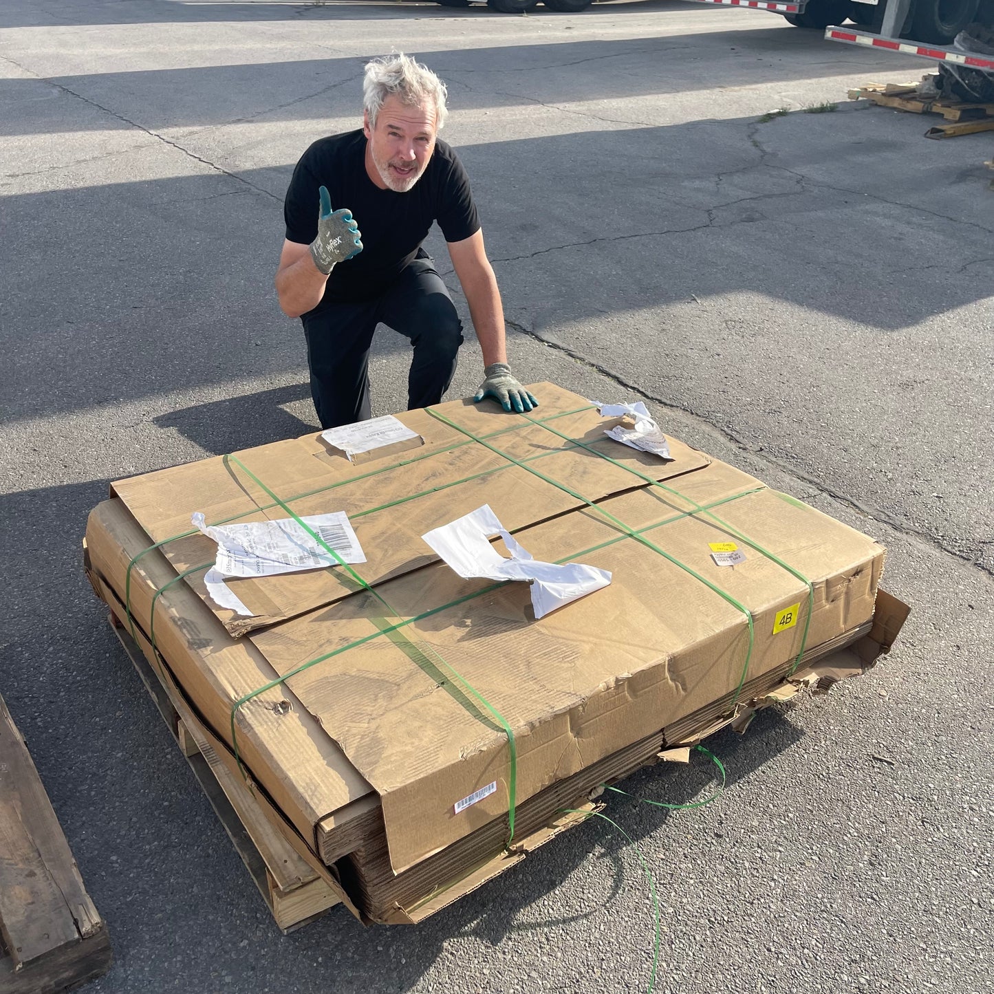 ZA@ Pallet of MIXED (185 Pack) Boxes 15”x11”x7-1/2” (AS-IS)