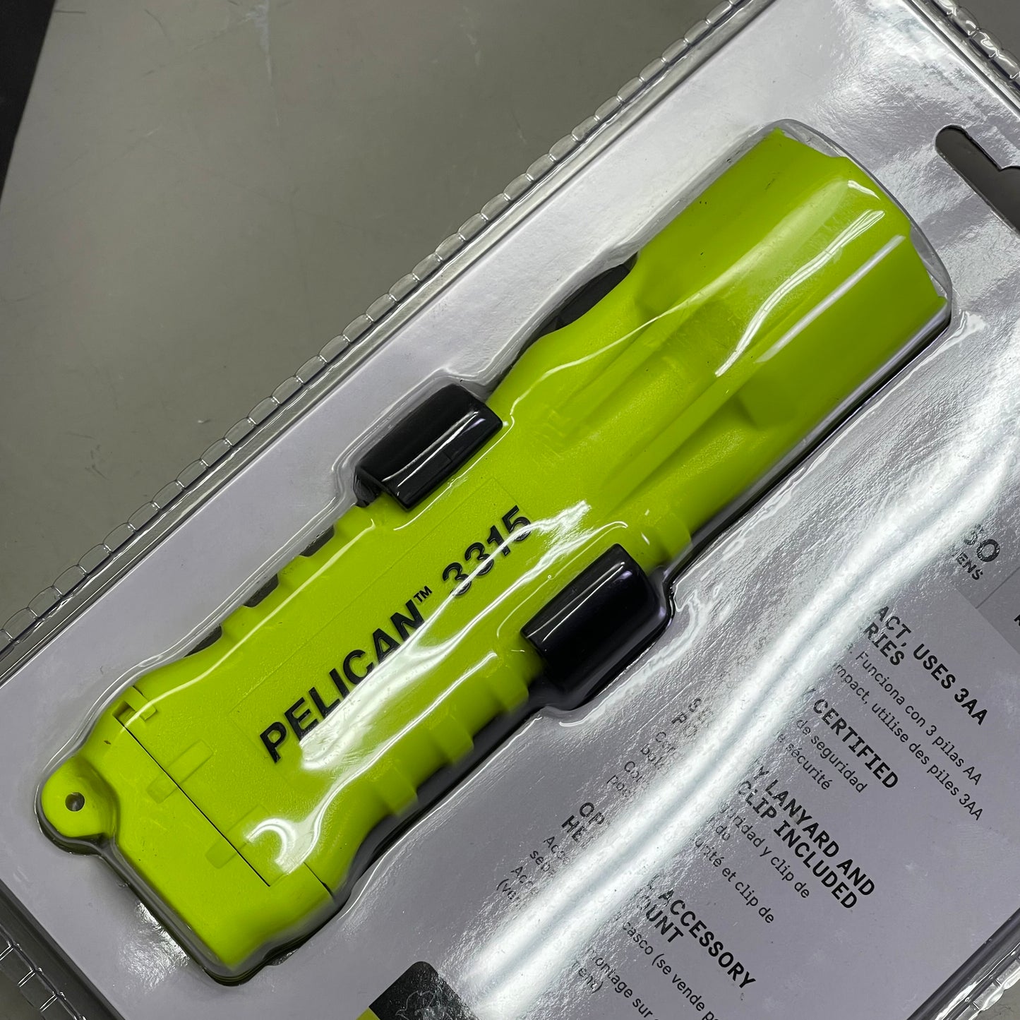 PELICAN 3315 LED Waterproof Flashlight 19-hour Neon Yellow ‎033150-0103-245