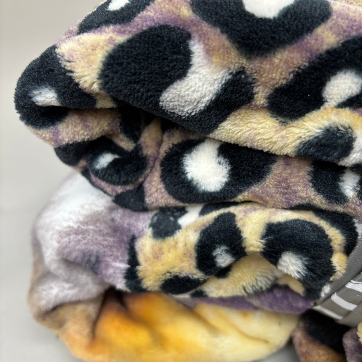 HOT Super Soft Fleece Blanket Tiger w/ Cheetah Print Pattern One Sz (Full Size)