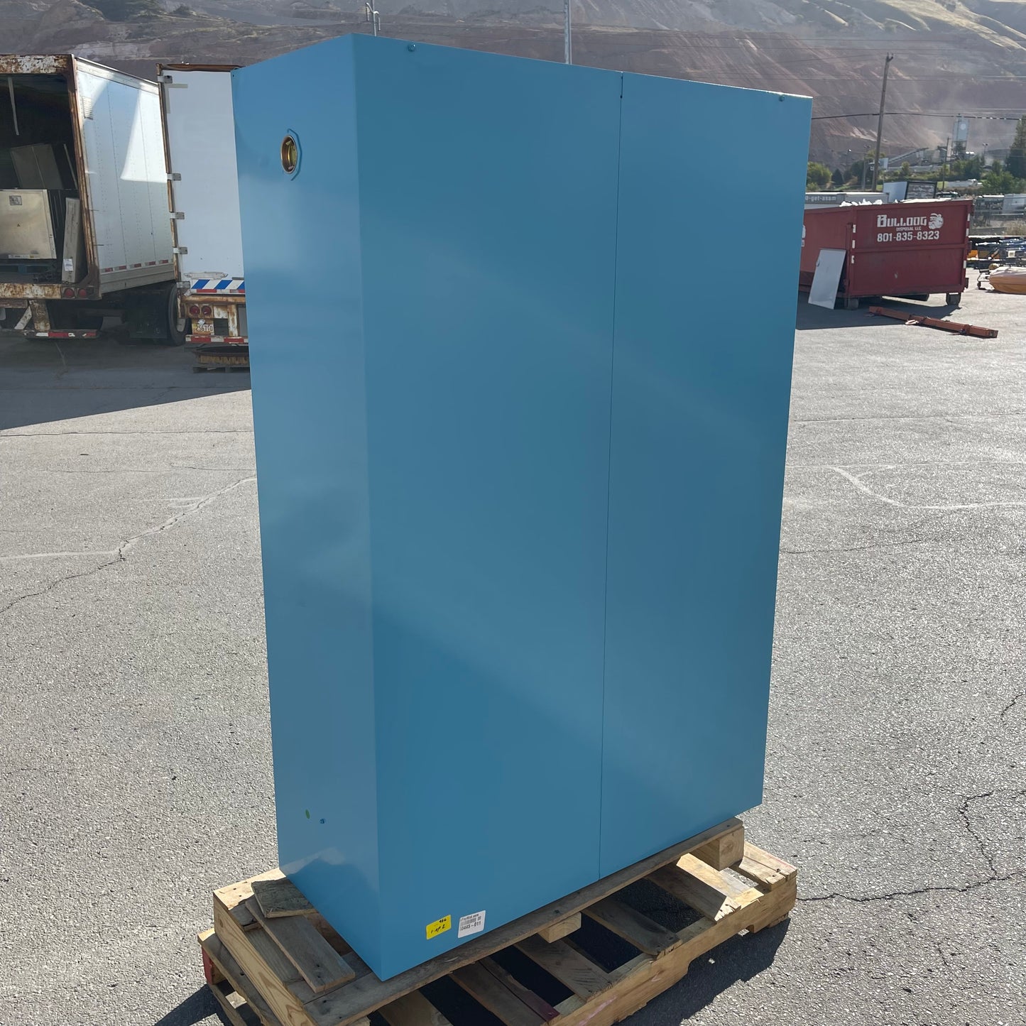 Z@ Pallet of JUSTRITE Sure-Grip EX Acid and Corrosive Storage Cabinet 45 Gal Capacity 65"x43.5"x18" (A)