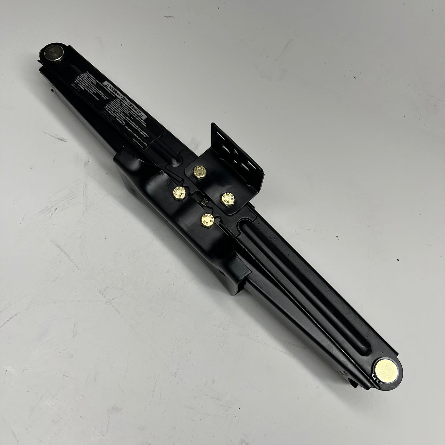 EAZ LIFT Heavy Duty Scissor Jack For Camper Use 5,000lb Load Cap 24" 48810