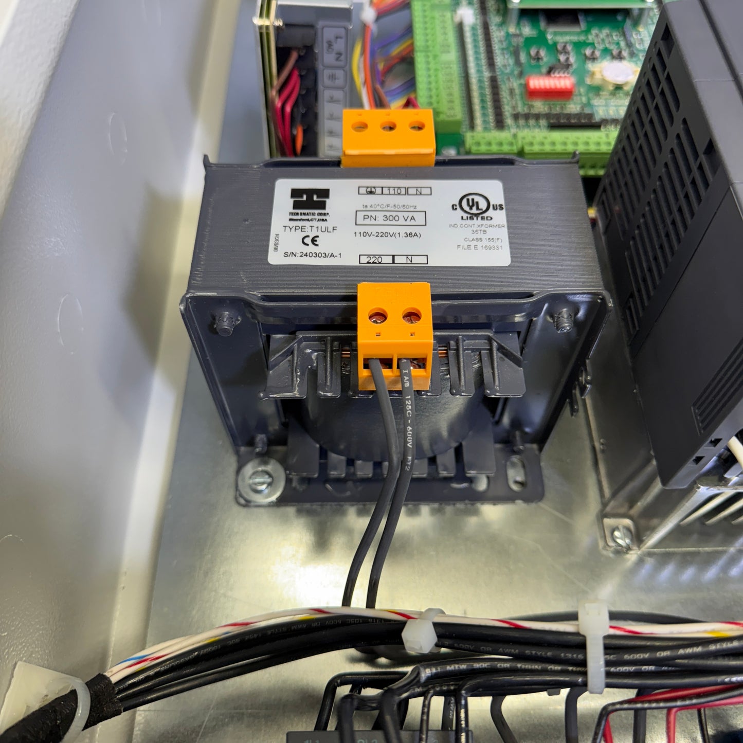 Microprocessor-Based Enclosed Elevator Control Panel w/ MITSUBISHI FR-D700 VFD