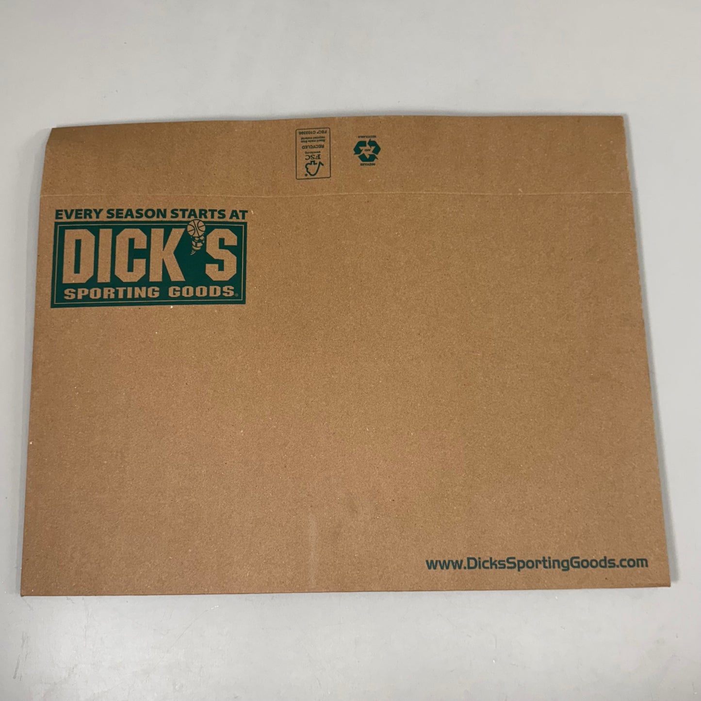 ZA@ DICKS SPORTING GOODS (100 PACK) Medium Clothing Boxes 17"x11"x2-1/2"