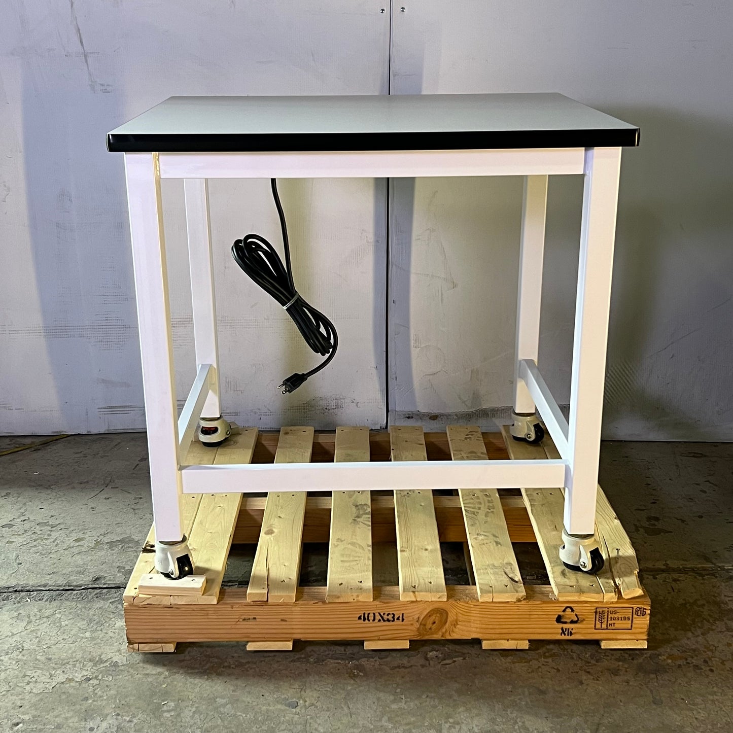 BENCH-TEK Table W/Power & Wheels Sz 36"L x 30"W x 34"H, White