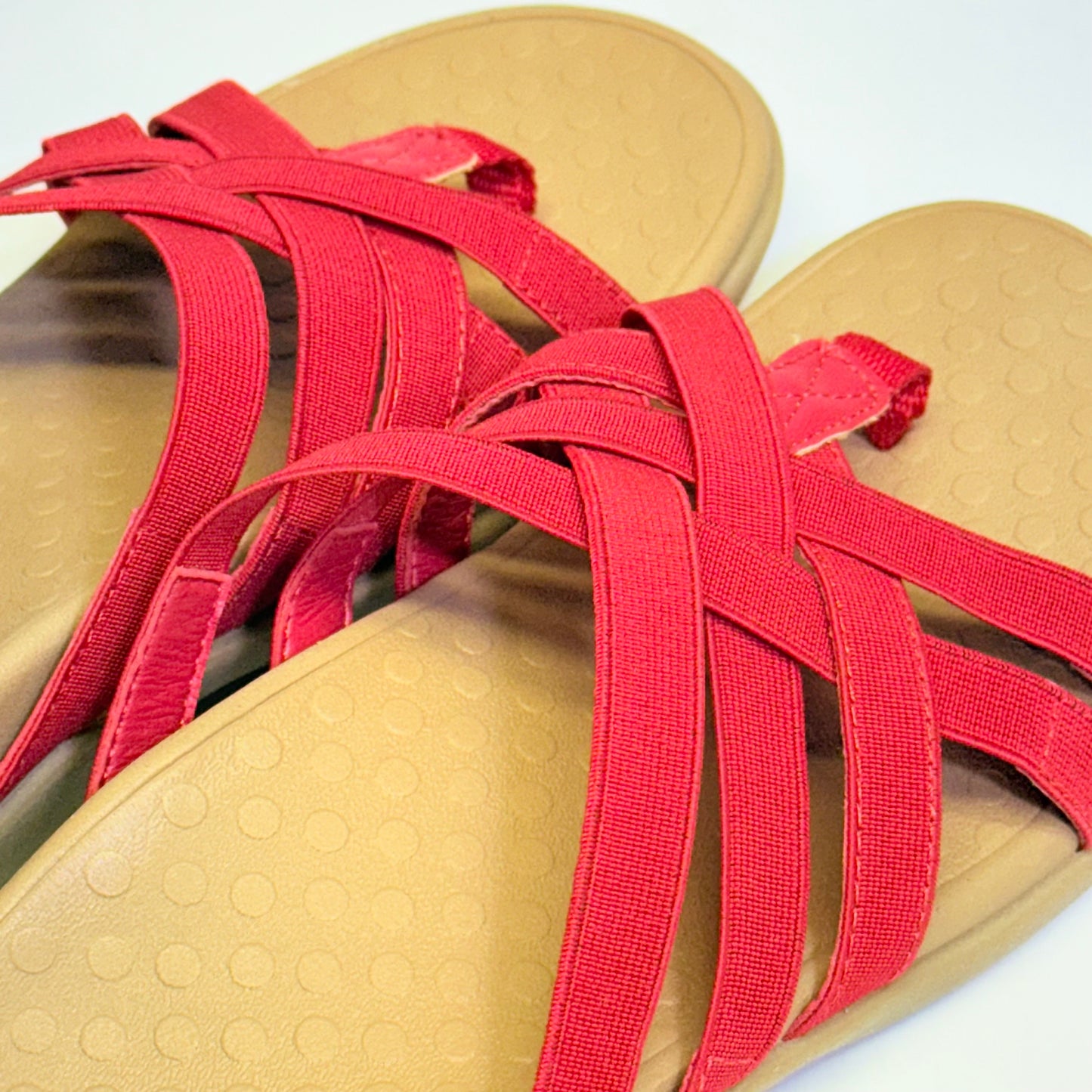 VIONIC Sandals Tia Woven Stretch Gore Thong Sz 8M Color Red New