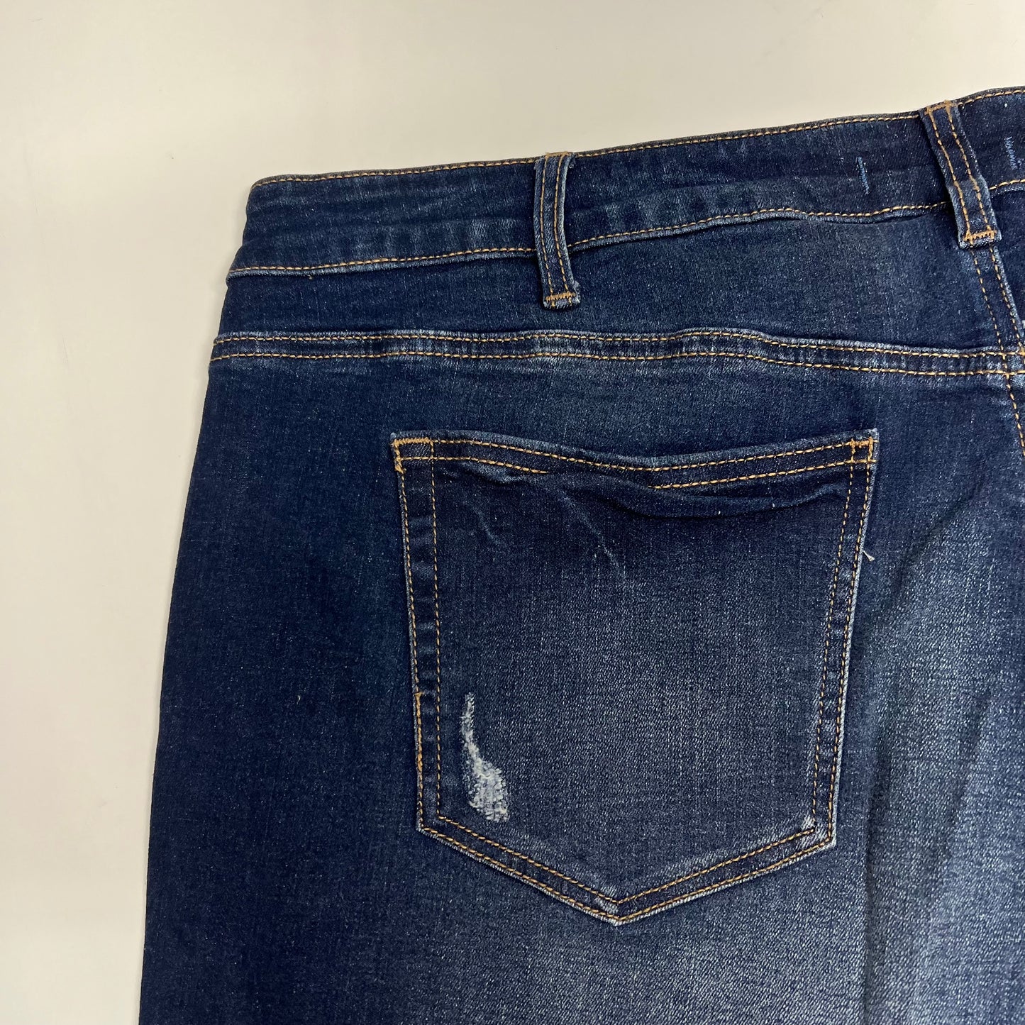 SILVER JEANS CO. Boyfriend Mid Rise Short Women's Sz 20W/6 Indigo W53608ECF428