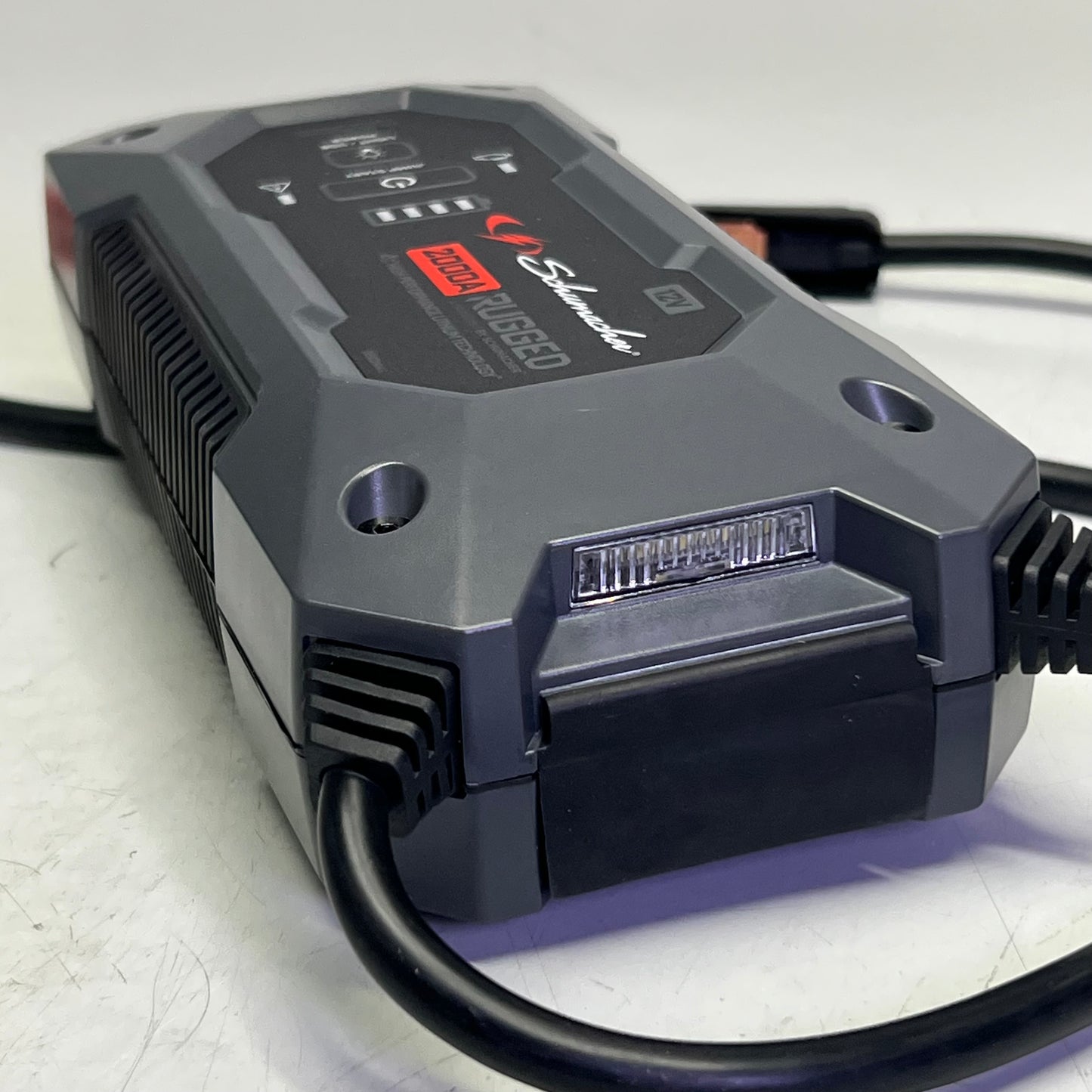 SCHUMACHER  Peak Amps Rugged Lithium Jump Starter & Power Bank for 10.0L Gas & 8.0L Diesel Engines SL1651