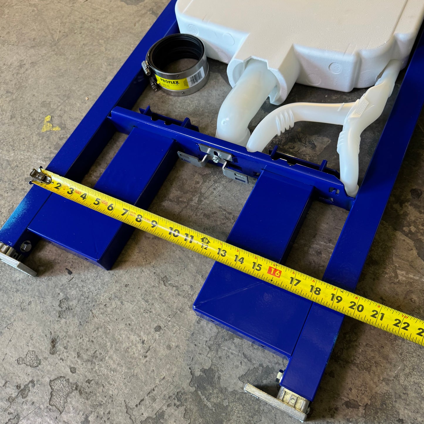GEBERIT In-Wall Toilet Tank & Carrier System Watersense Sz 46"H x 20"W, Blue 111798001