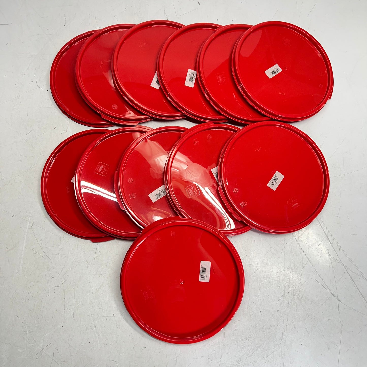 CARLISLE (12 PACK) Food Storage Container Lids  Fits 6-8qt Round  Red  1077205