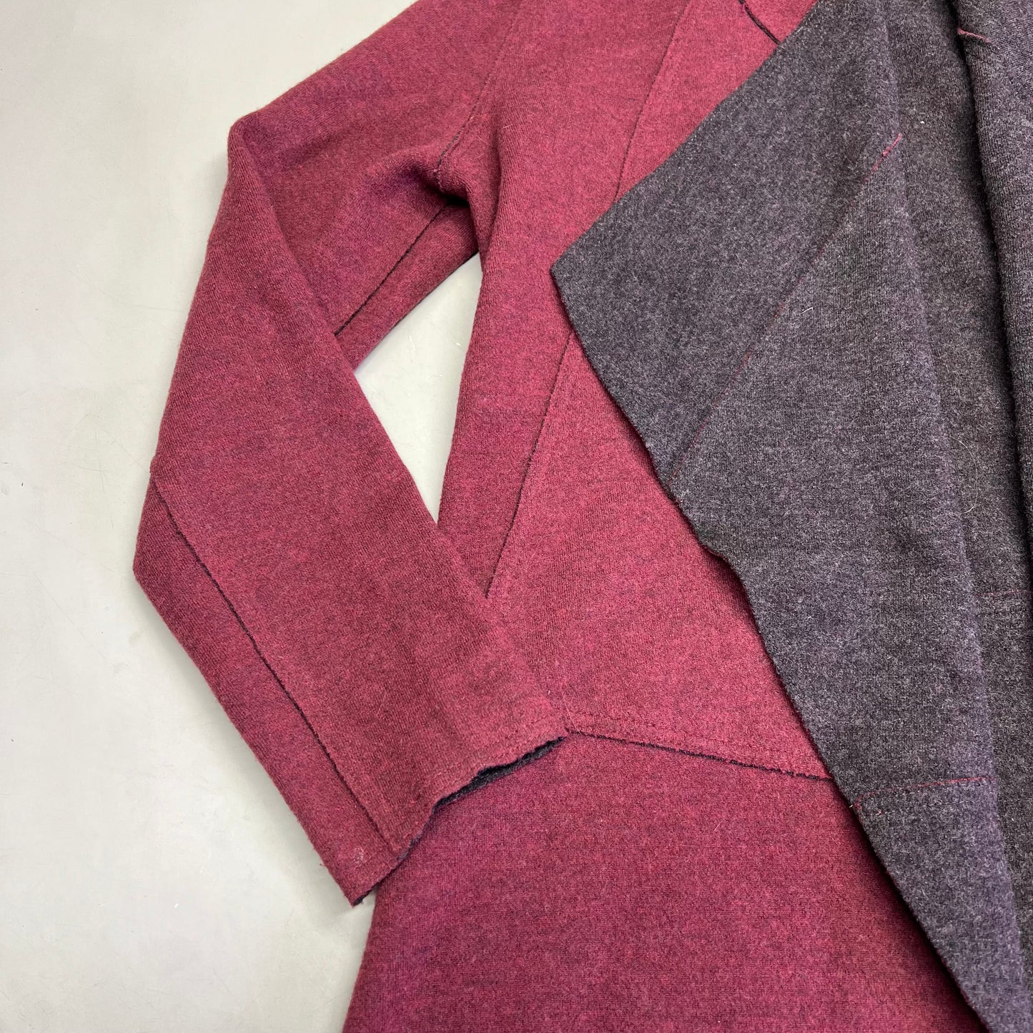 EILEEN FISHER Long Scoop Cut Bottom Cardigan 96% Merino Wool Women's Sz M Wine
