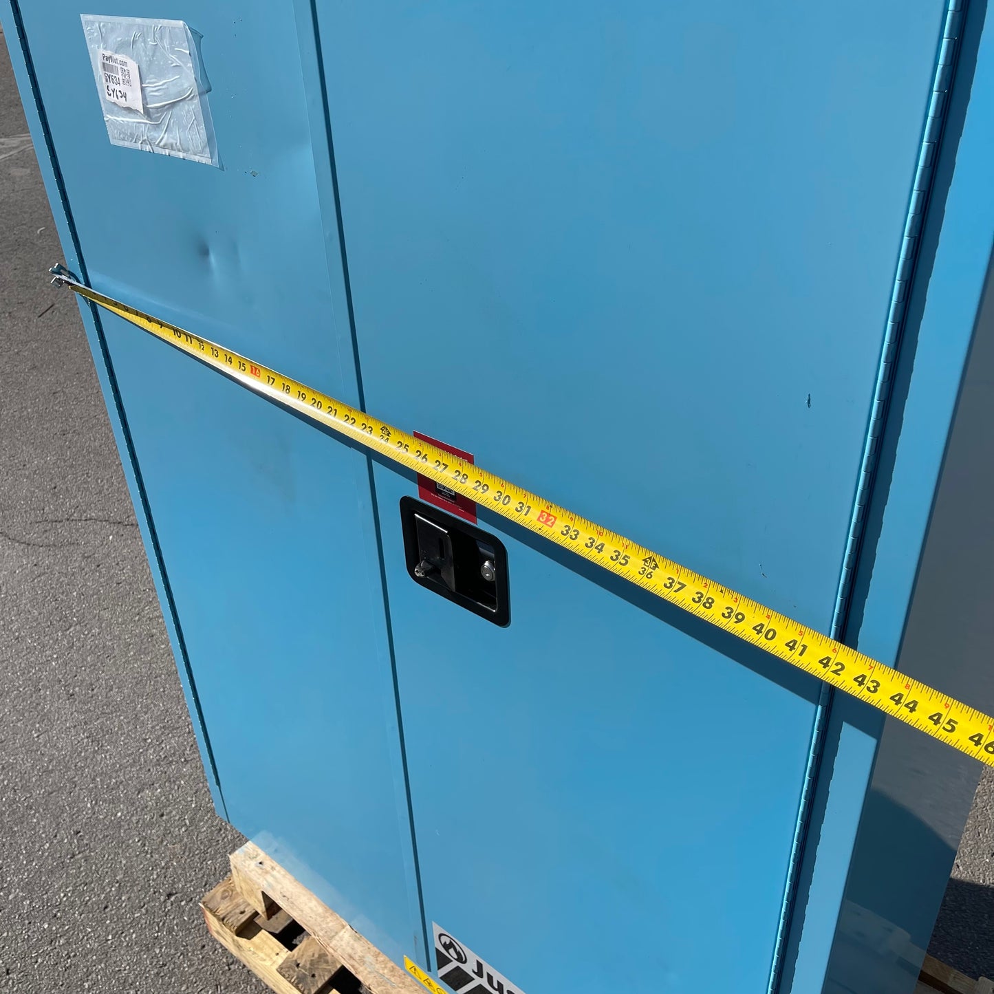 Z@ Pallet of JUSTRITE Sure-Grip EX Acid and Corrosive Storage Cabinet 45 Gal Capacity 65"x43.5"x18" (A)