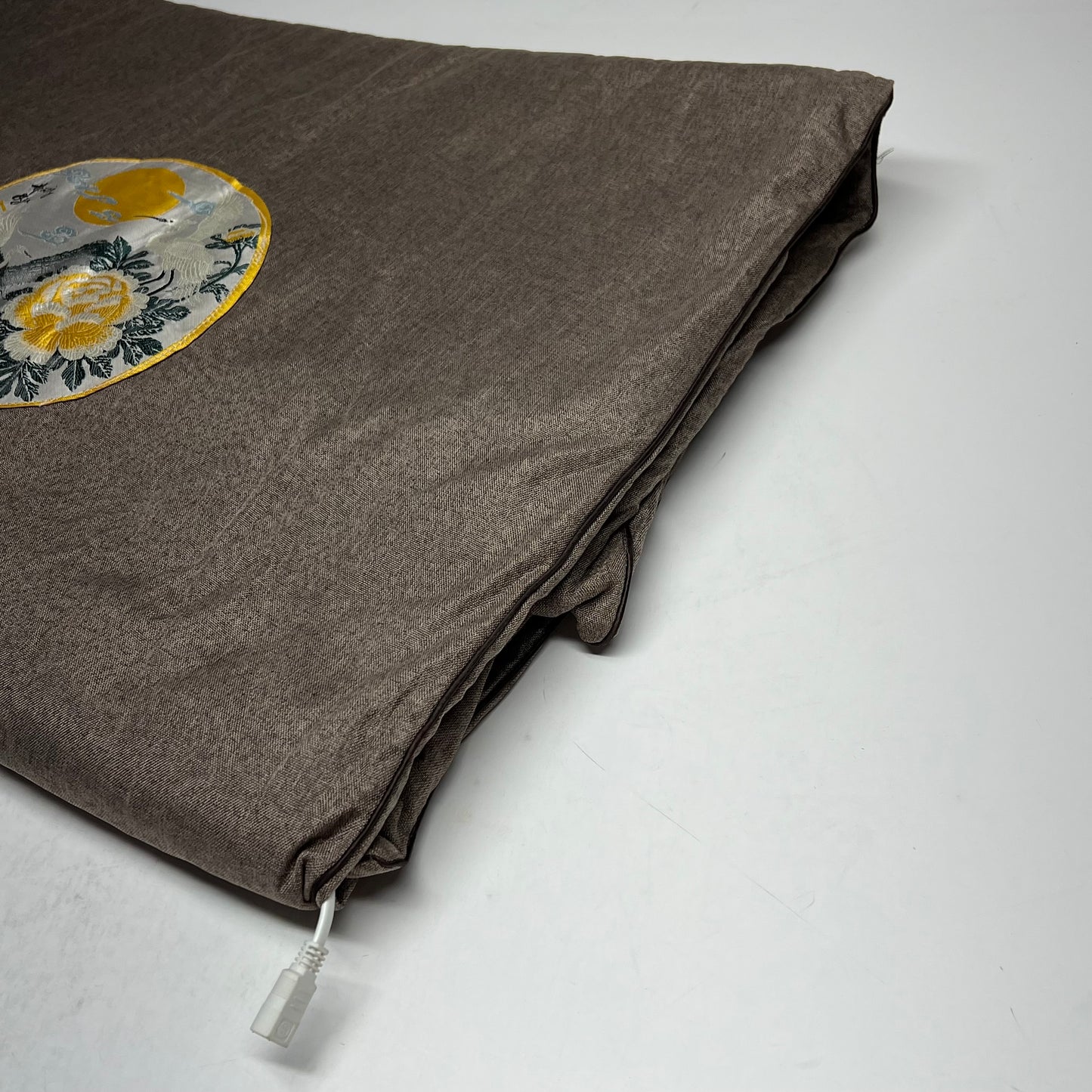 HAPPY LIFE Premium Mugwort Heated Therapy Mat Electric Heating Mat 67"x27" Brown