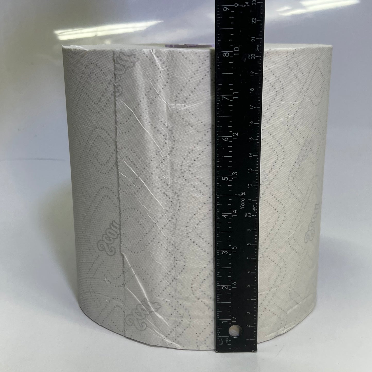 SCOTT (6 Rolls) High-Capacity Hard Roll Towels for Purple Core Dispensers Sz 8" x 95 ft. 02001