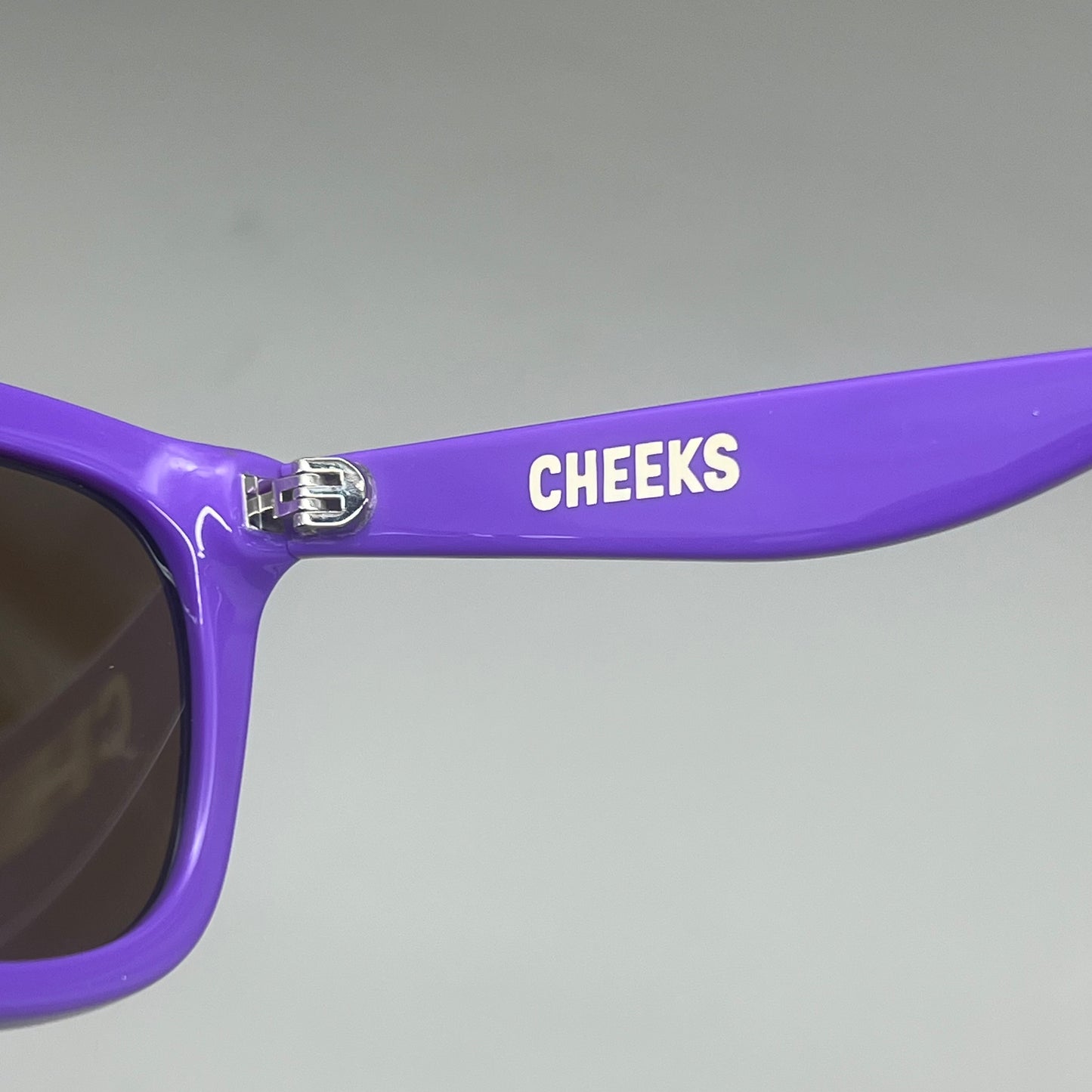 FRIDA MAE CHEEK Clemente Square Polarized Lens Sunglasses Purple SUN-SQUARE-PUR